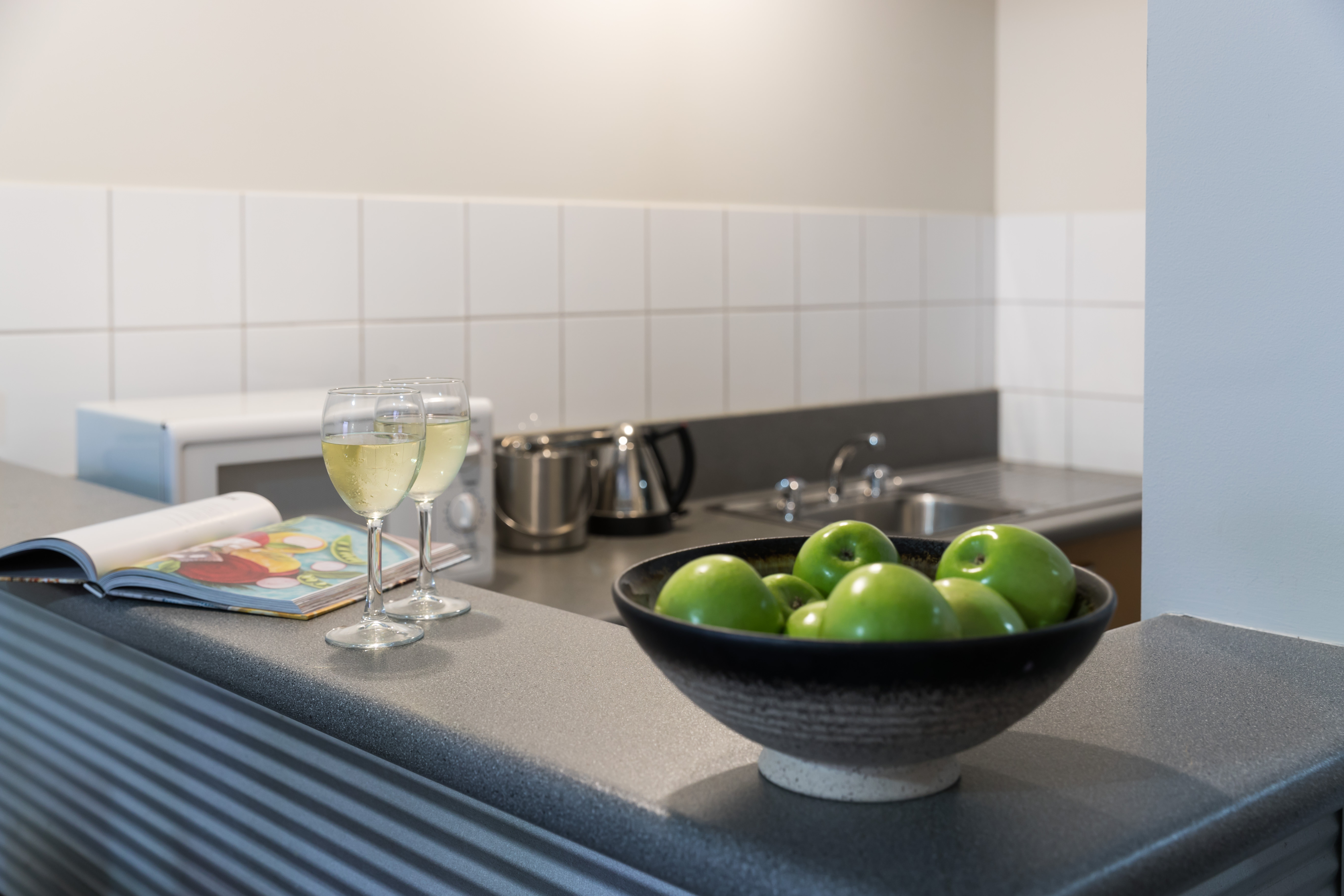 Studio Queen Size Bed