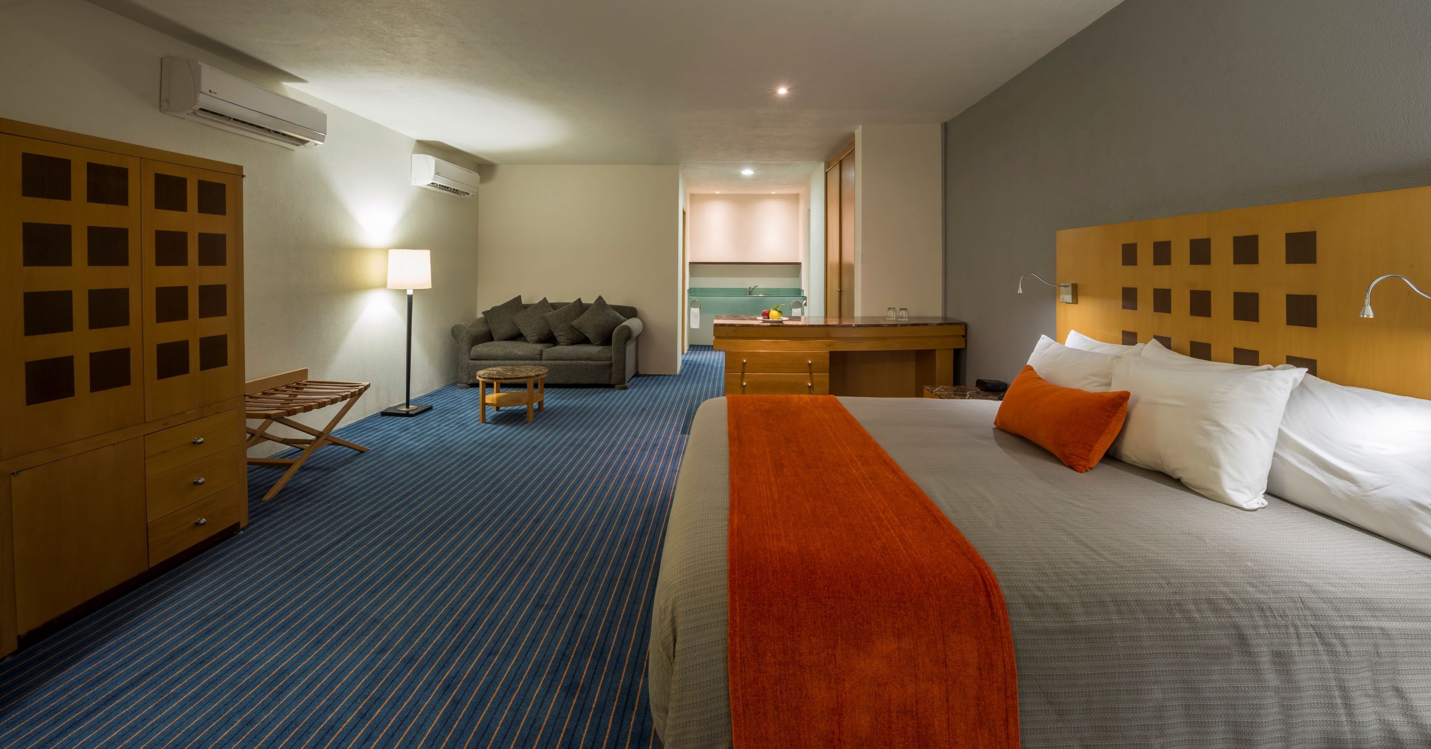 Junior Suite King Size Bed