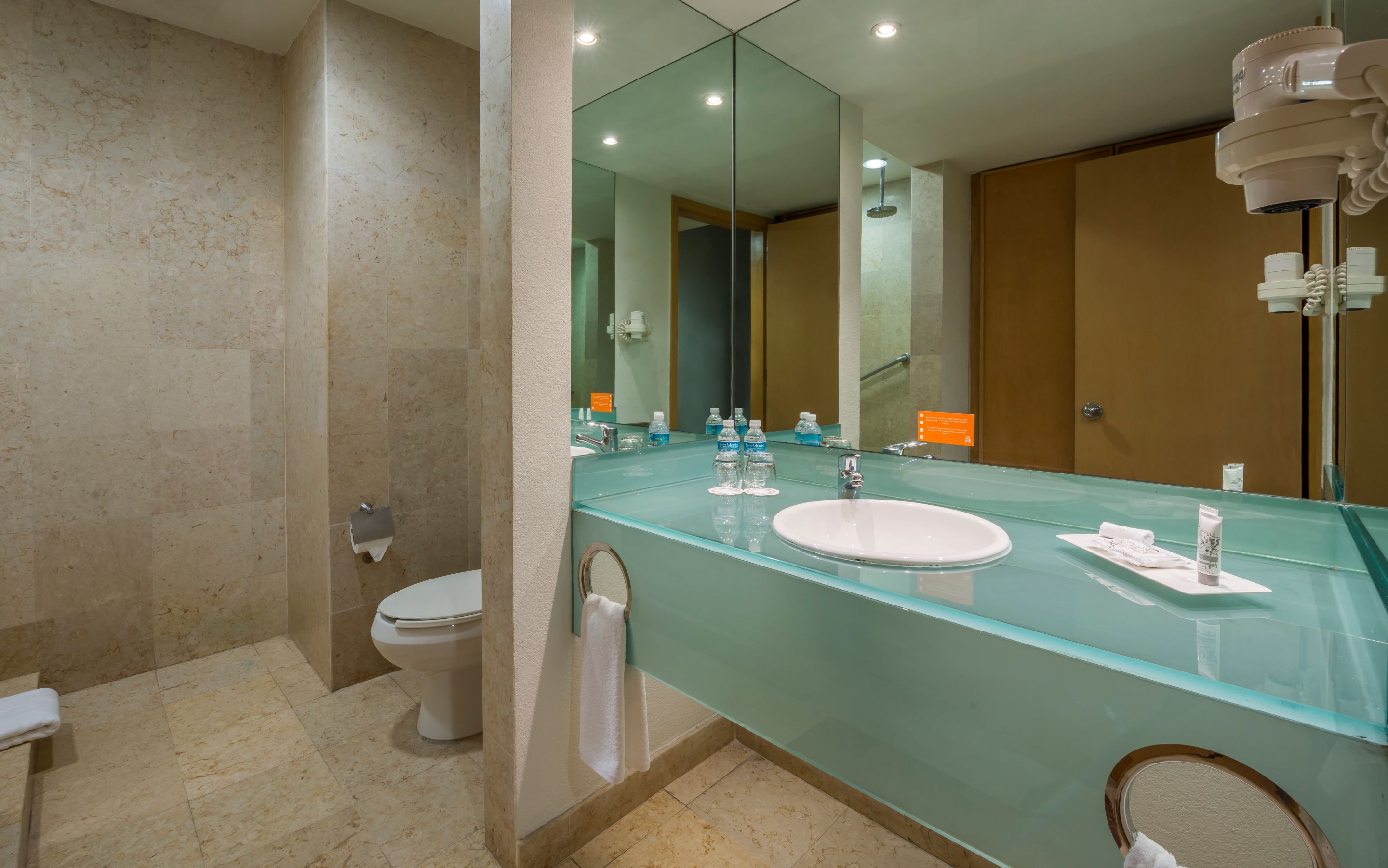 Junior Suite King Size Bed