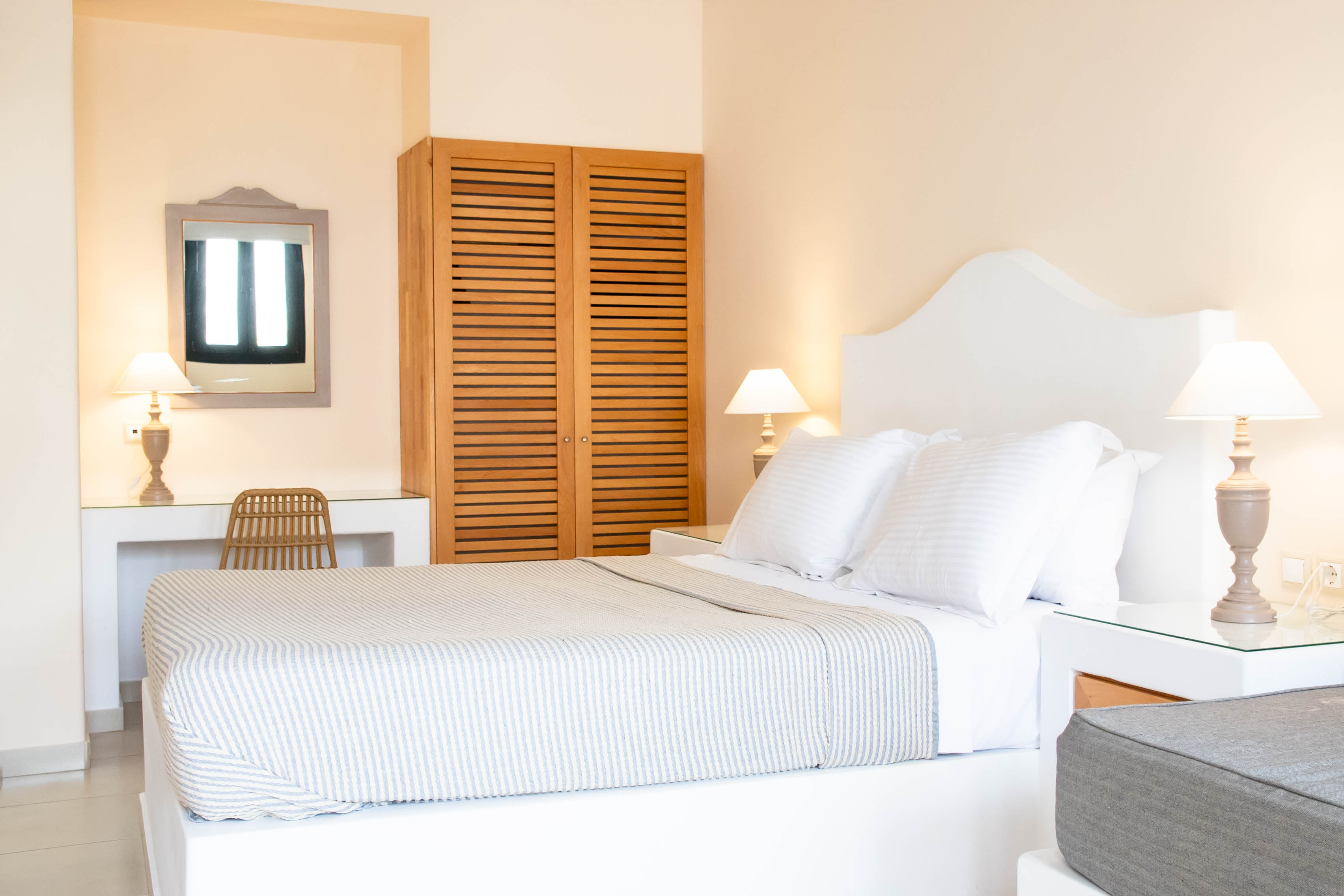 Double or Twin Standard