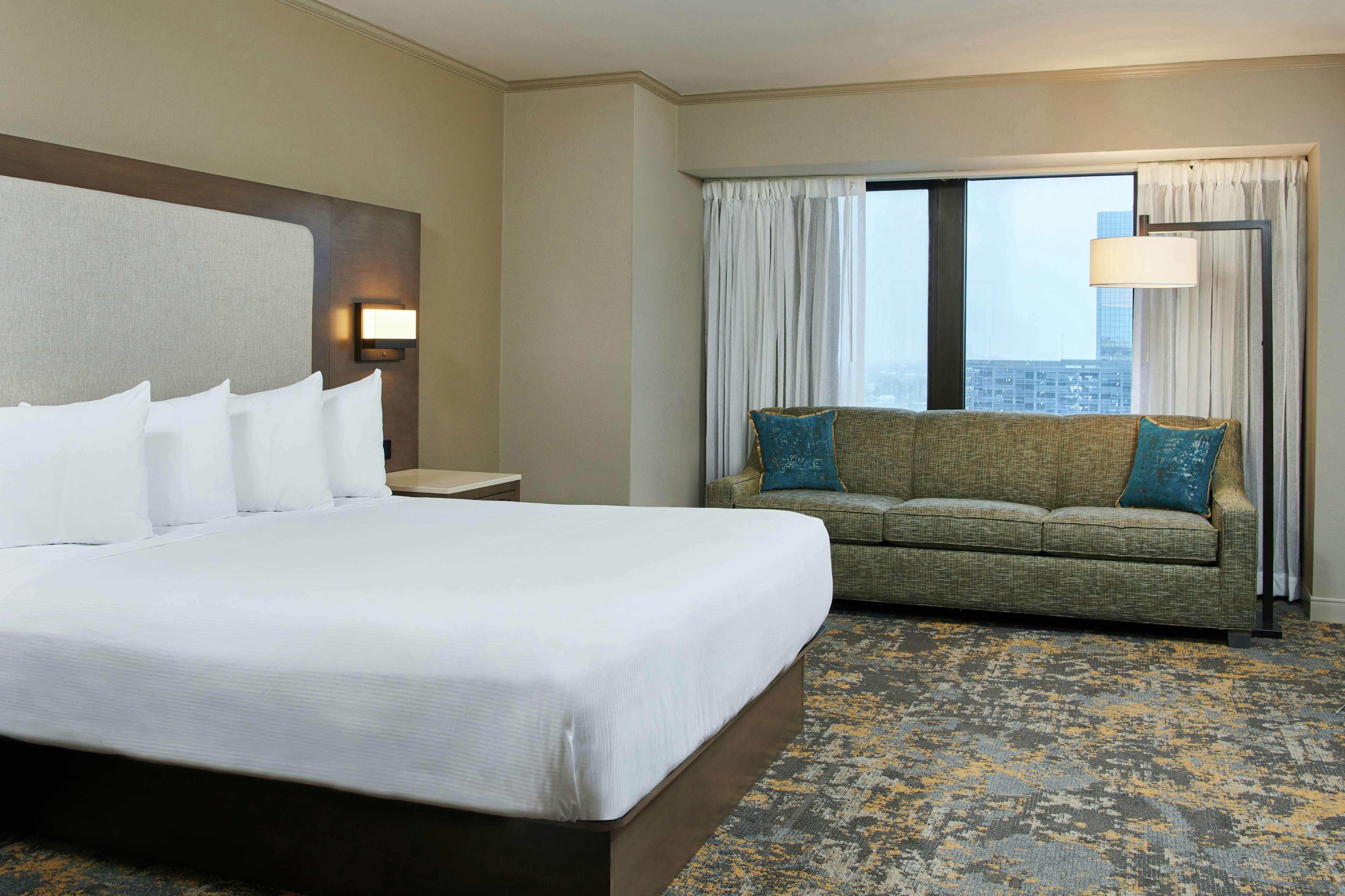 Double Deluxe King Bed