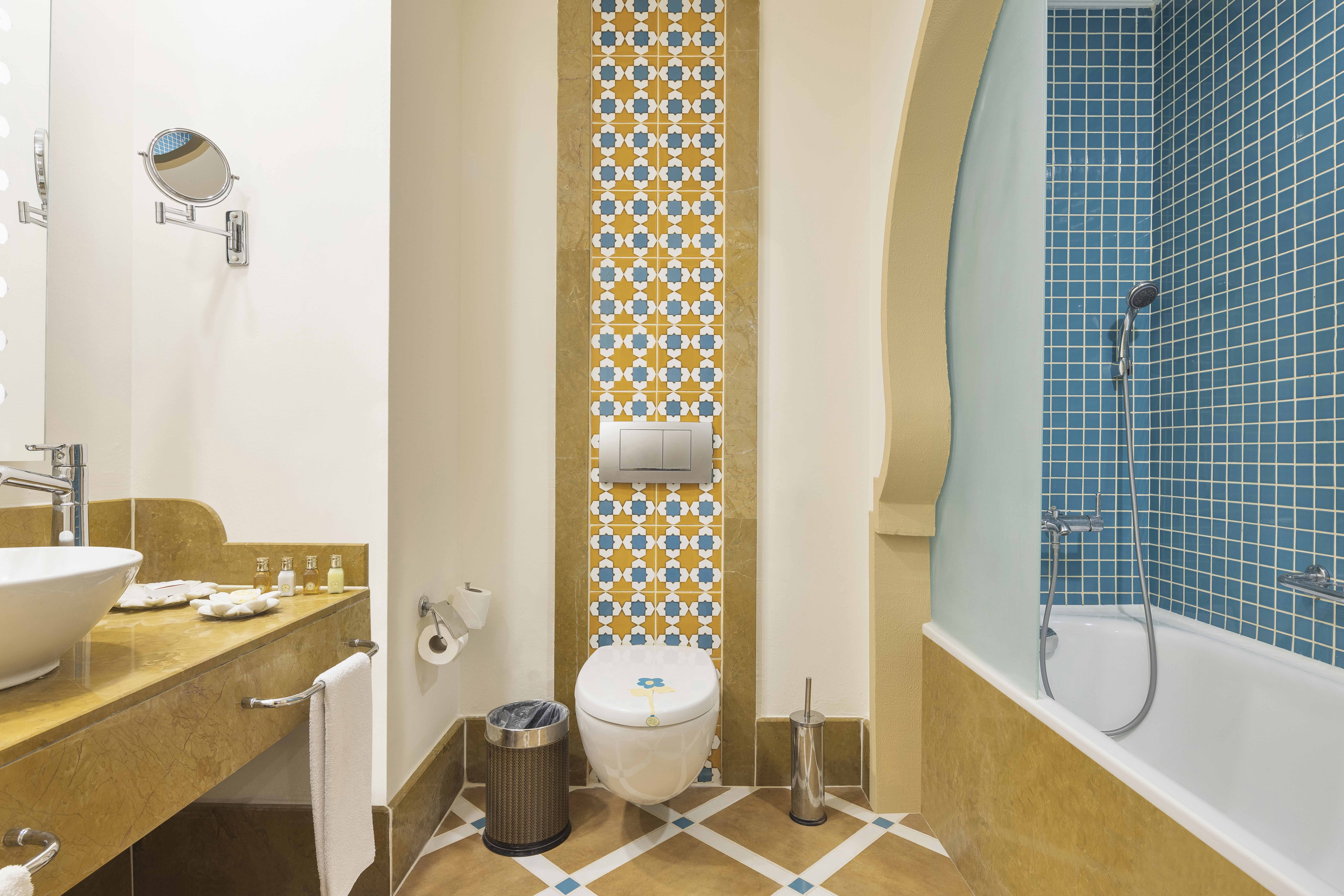 Double Single Pool View