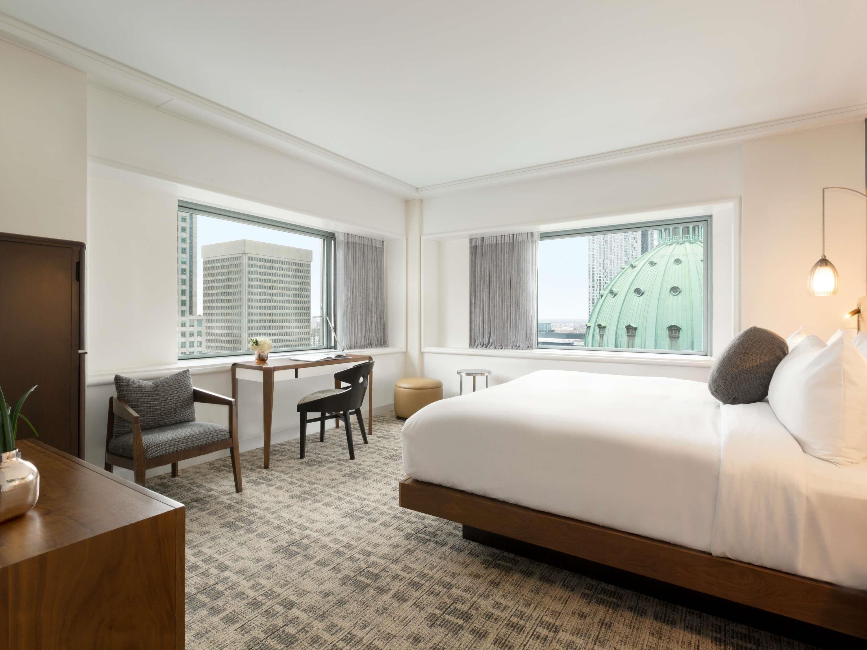 Room Deluxe King Bed