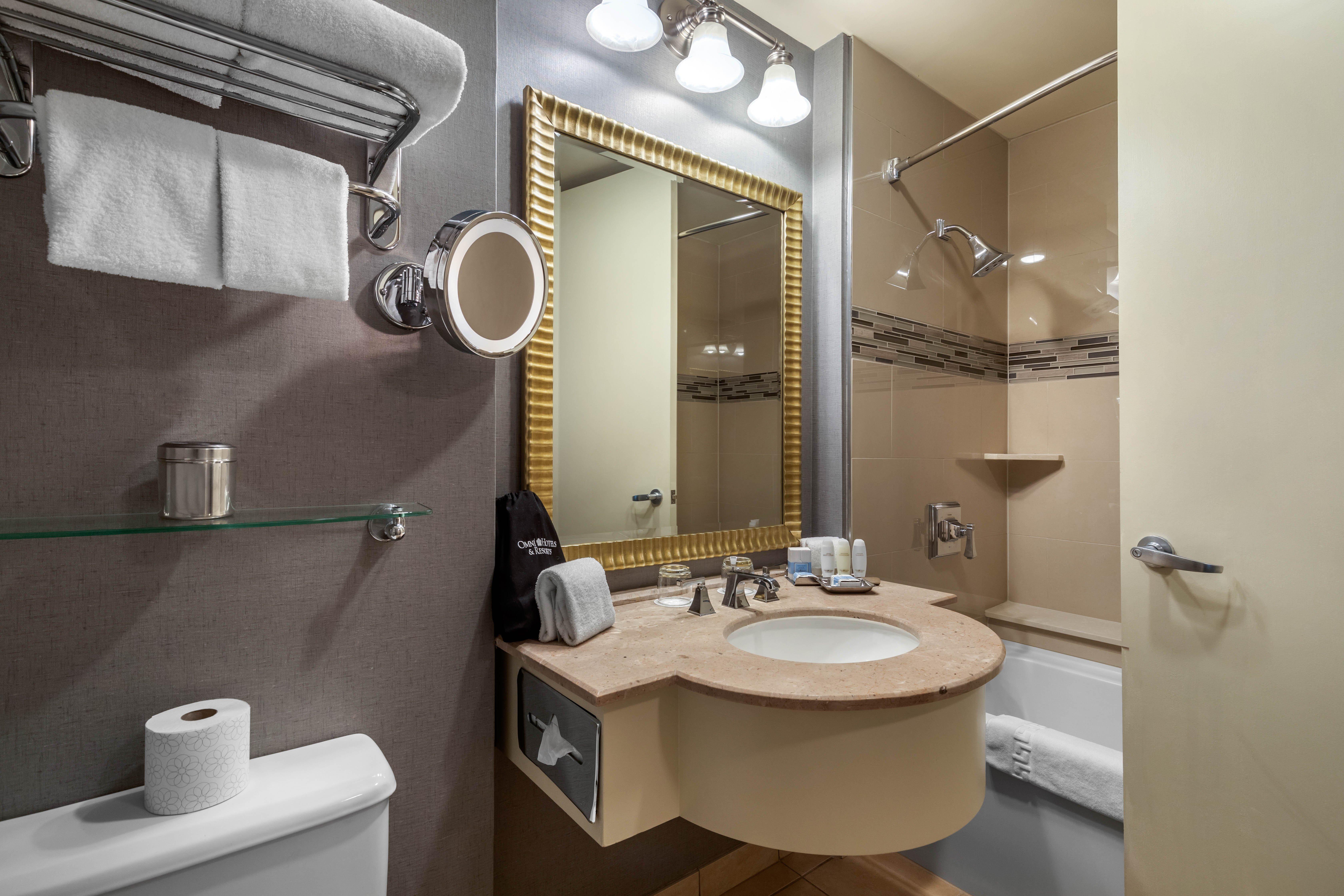 Double Deluxe Two Queen Beds