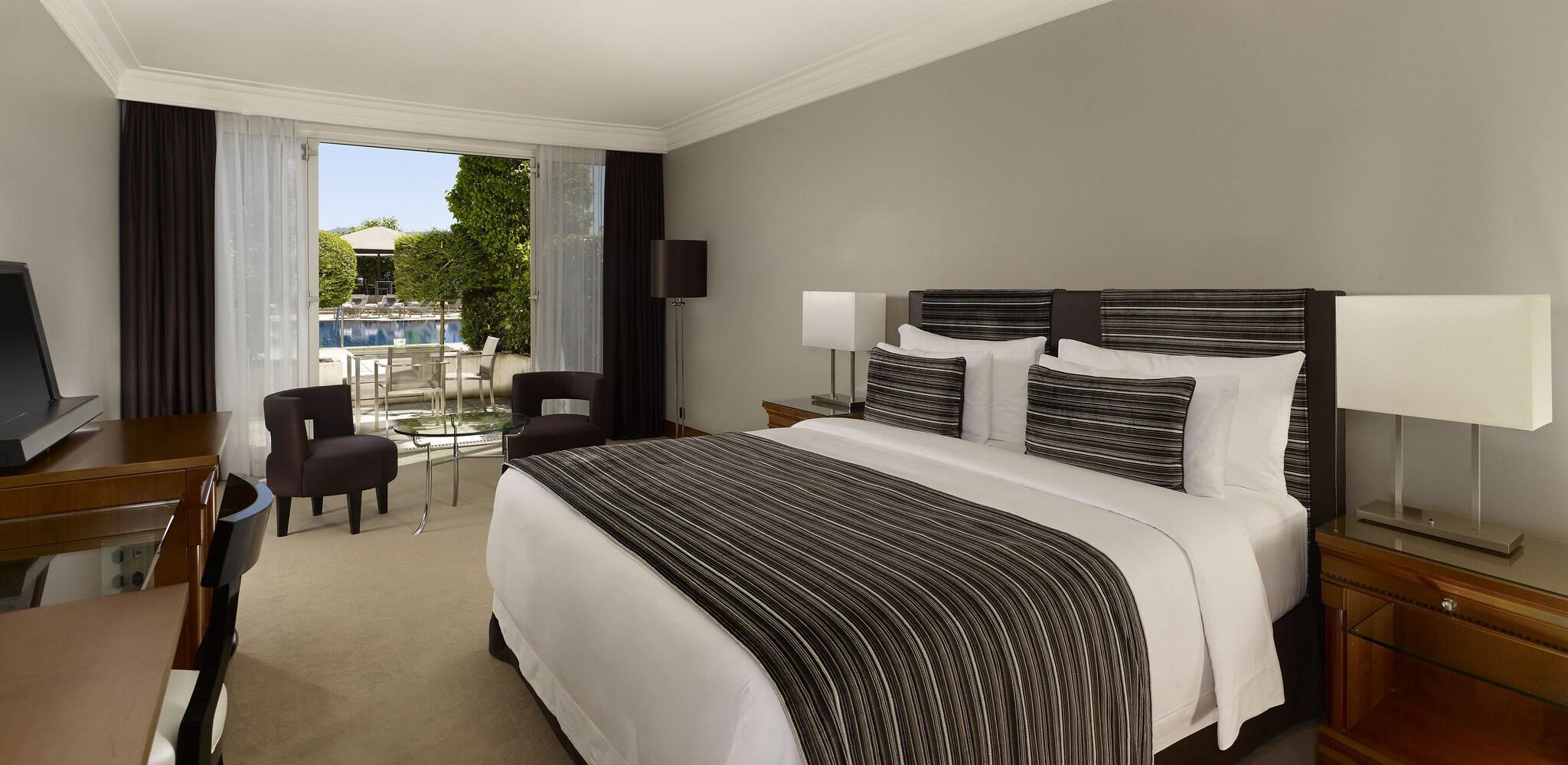 Twin Premium with Views