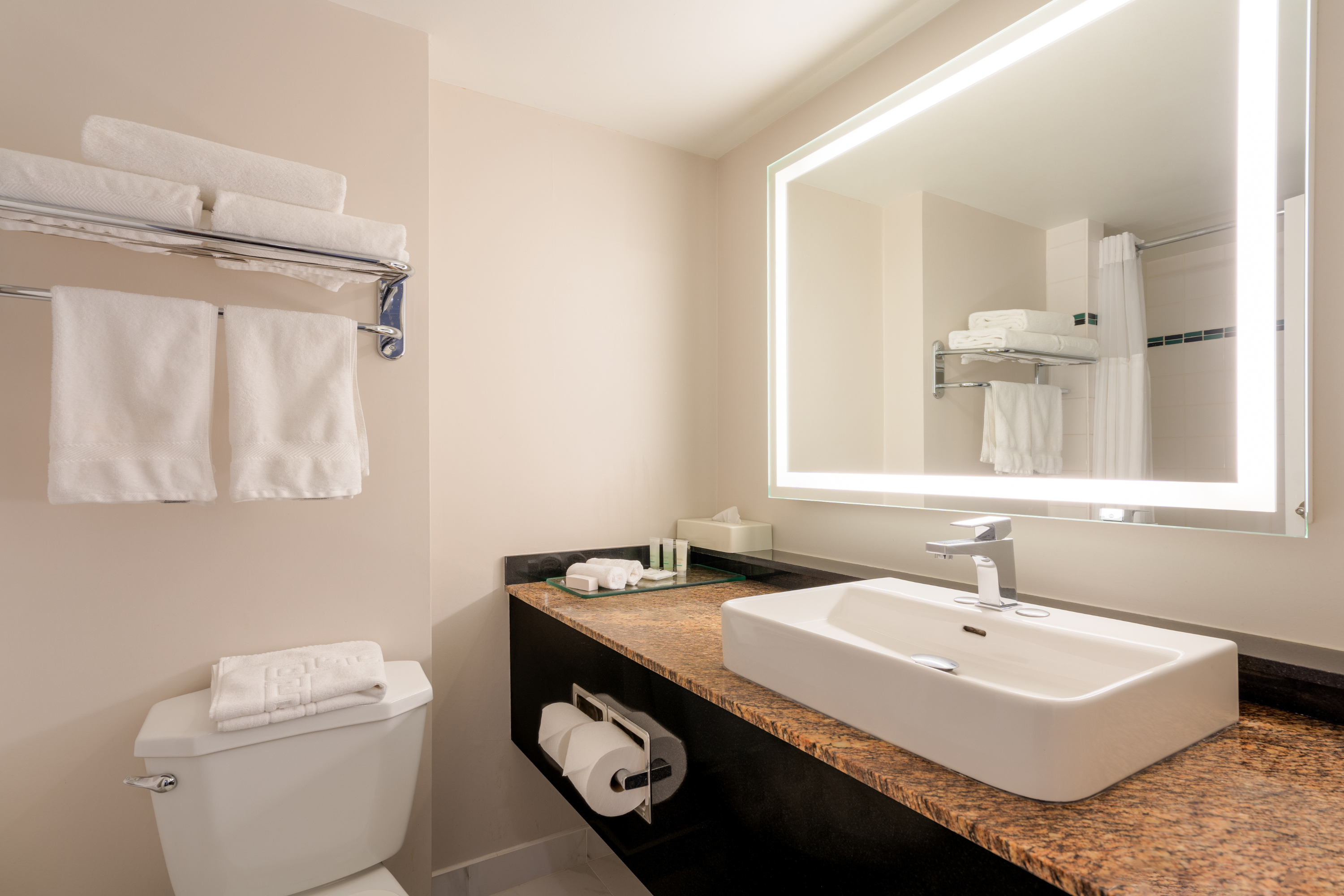 Suite Two Queen Beds