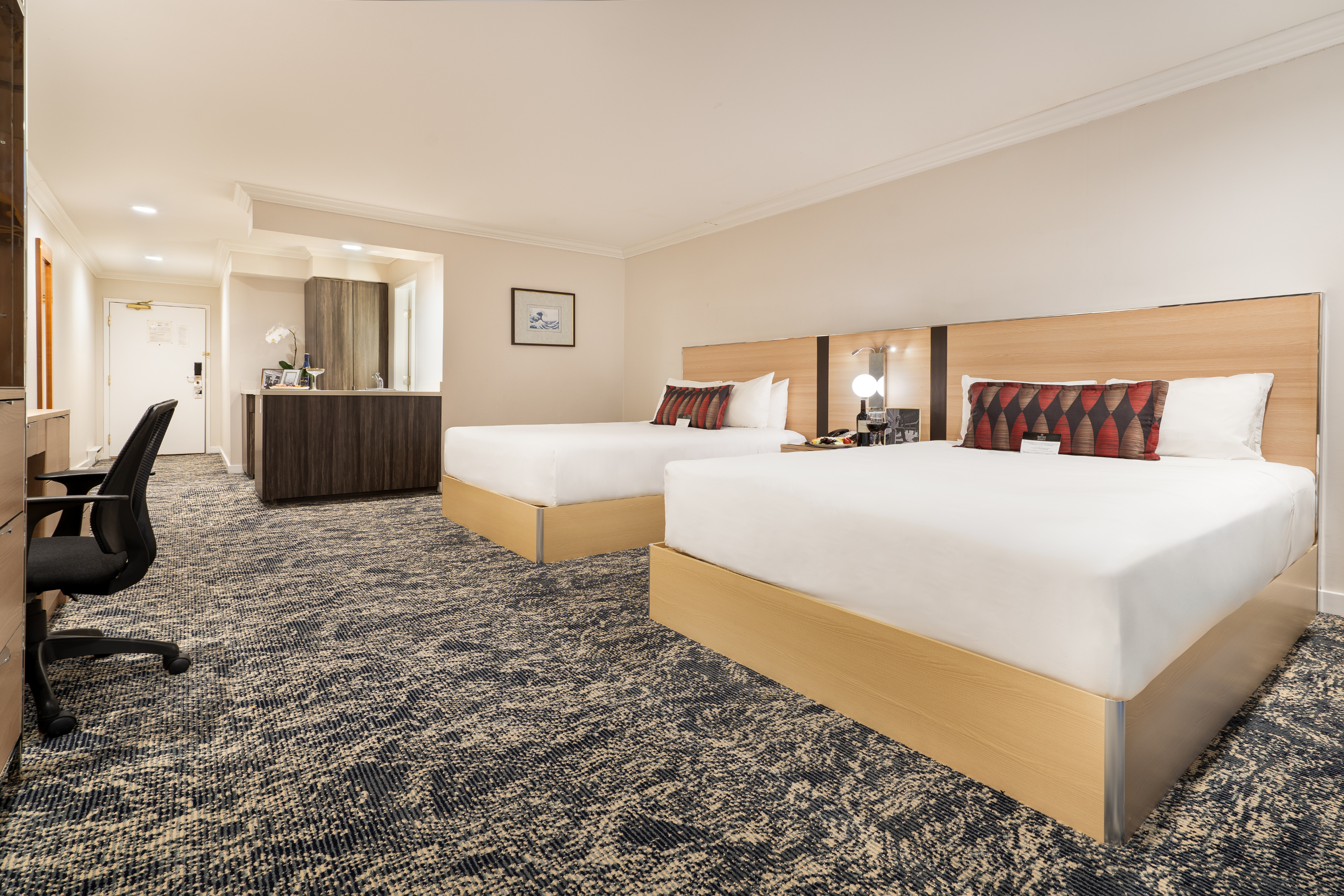 Suite Two Queen Beds
