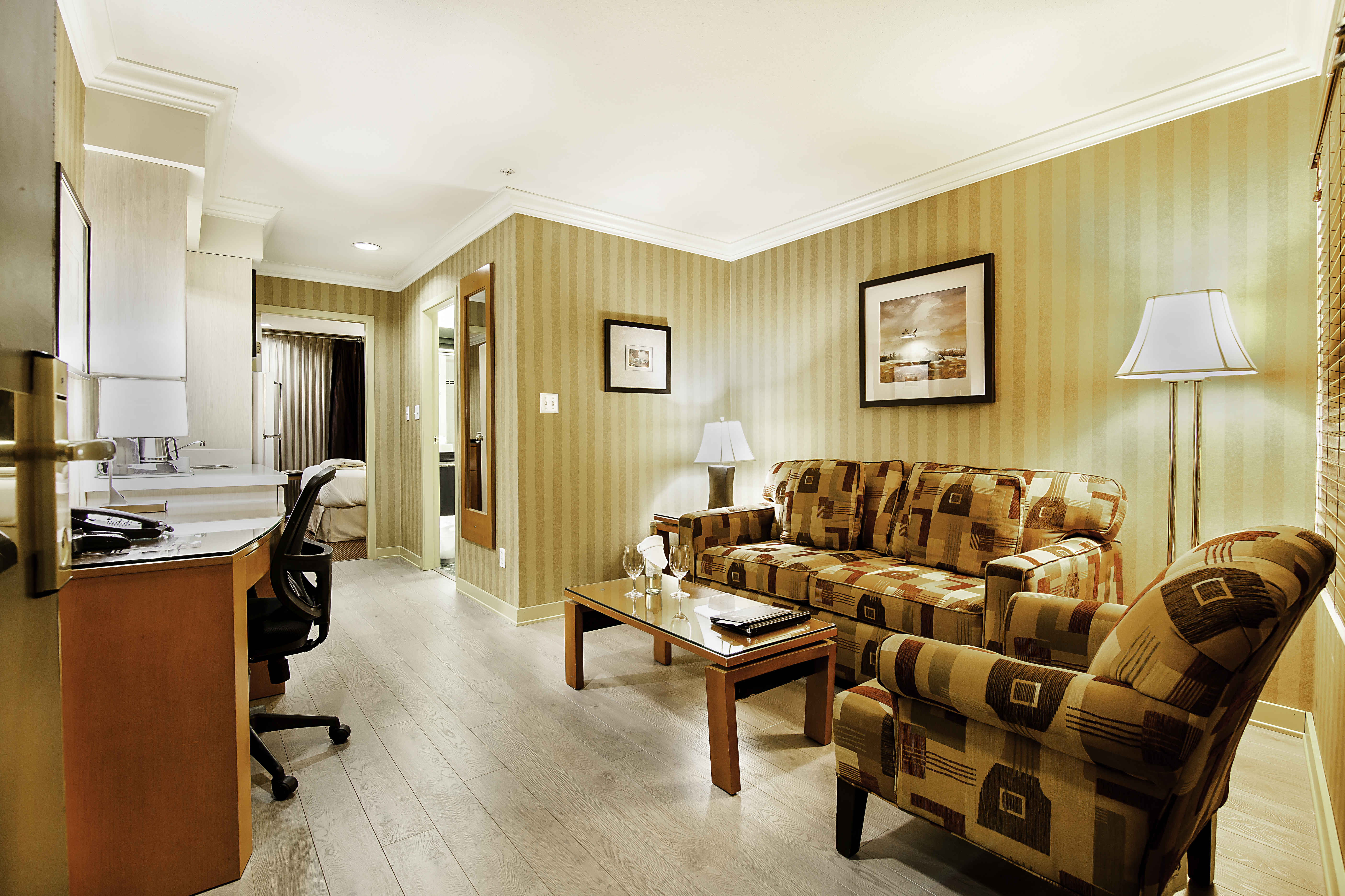 Suite Queen Size Bed