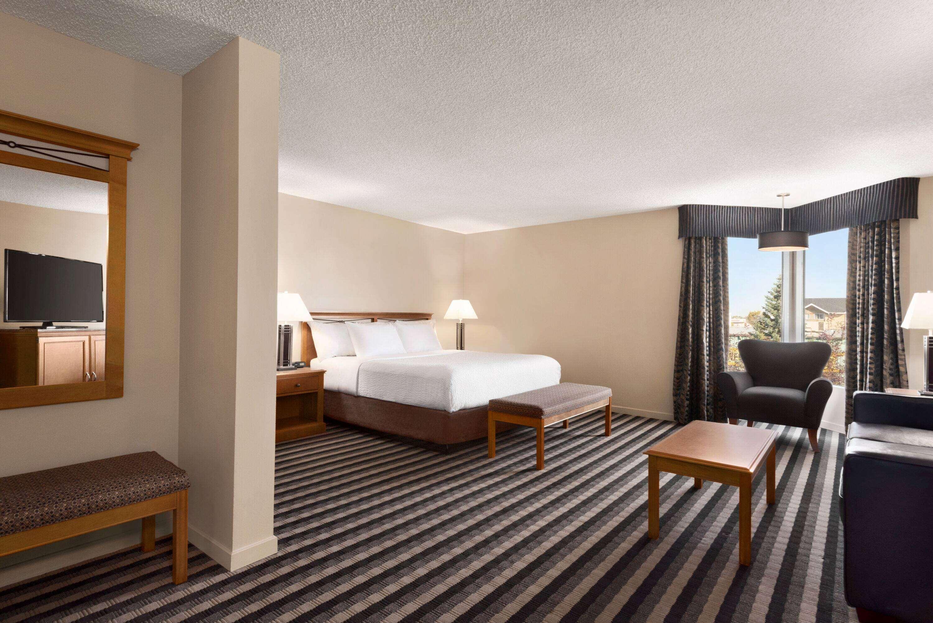 Room Deluxe King Bed