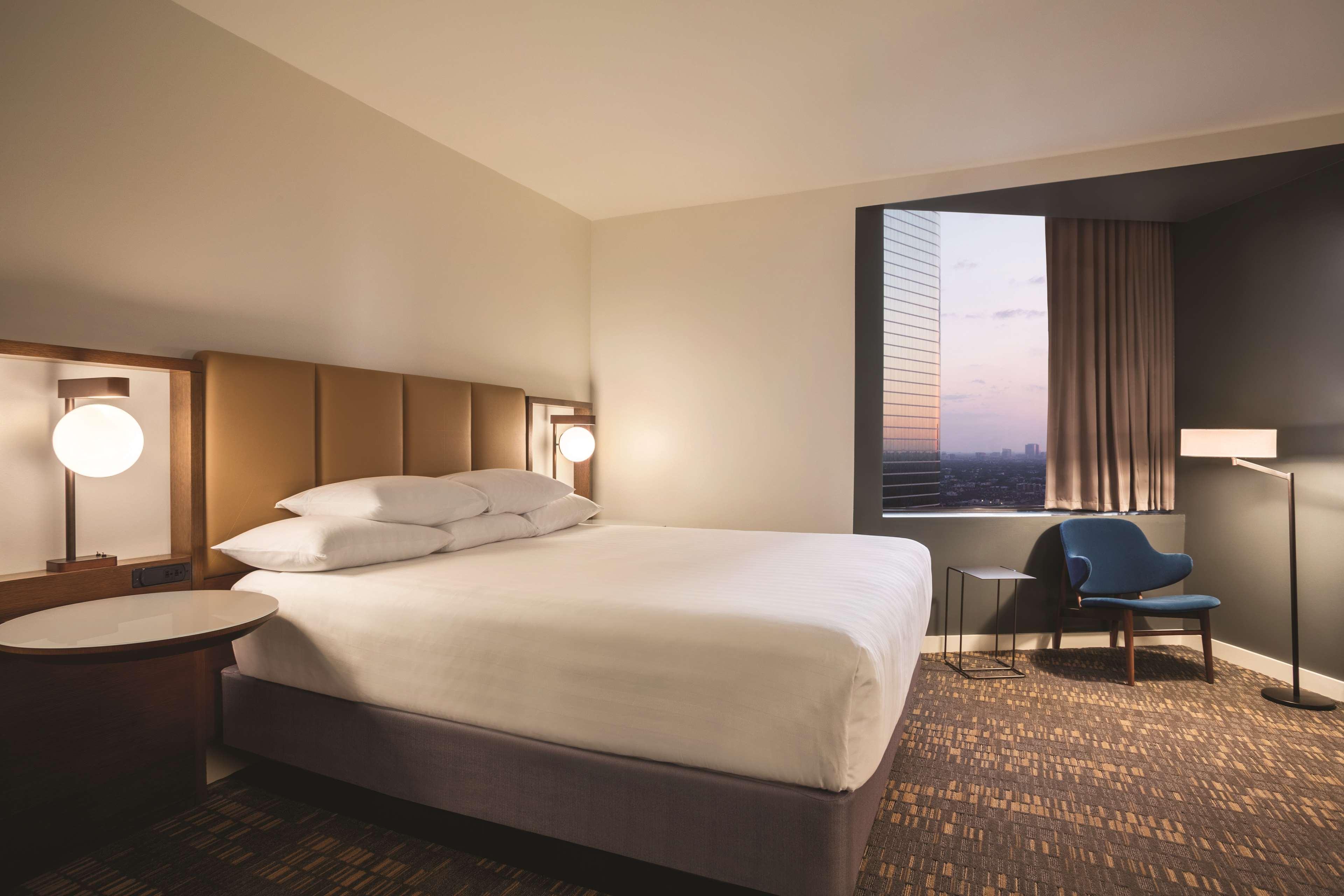 Double Deluxe King Bed