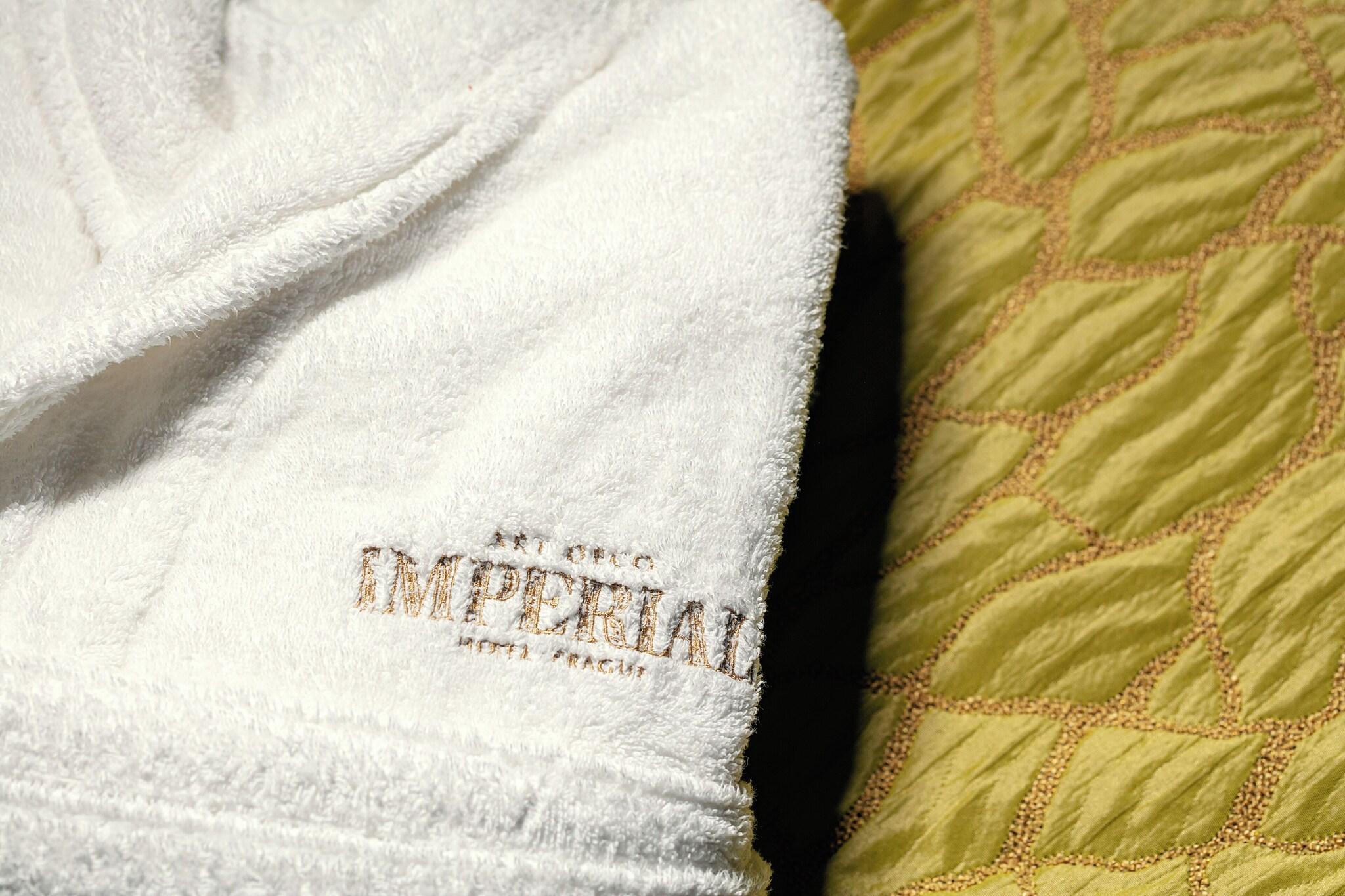 Junior Suite King Size Bed