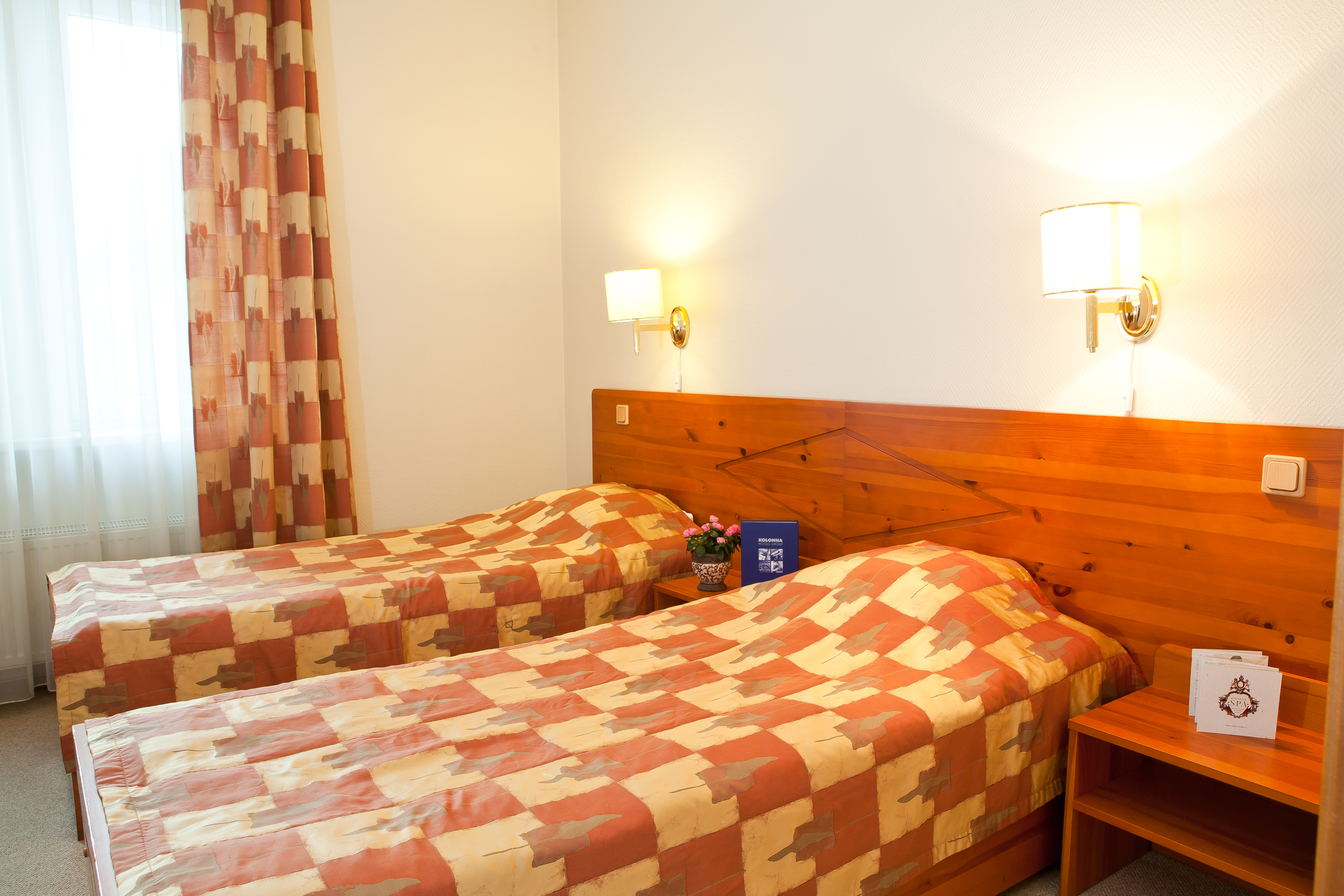 Double or Twin Standard