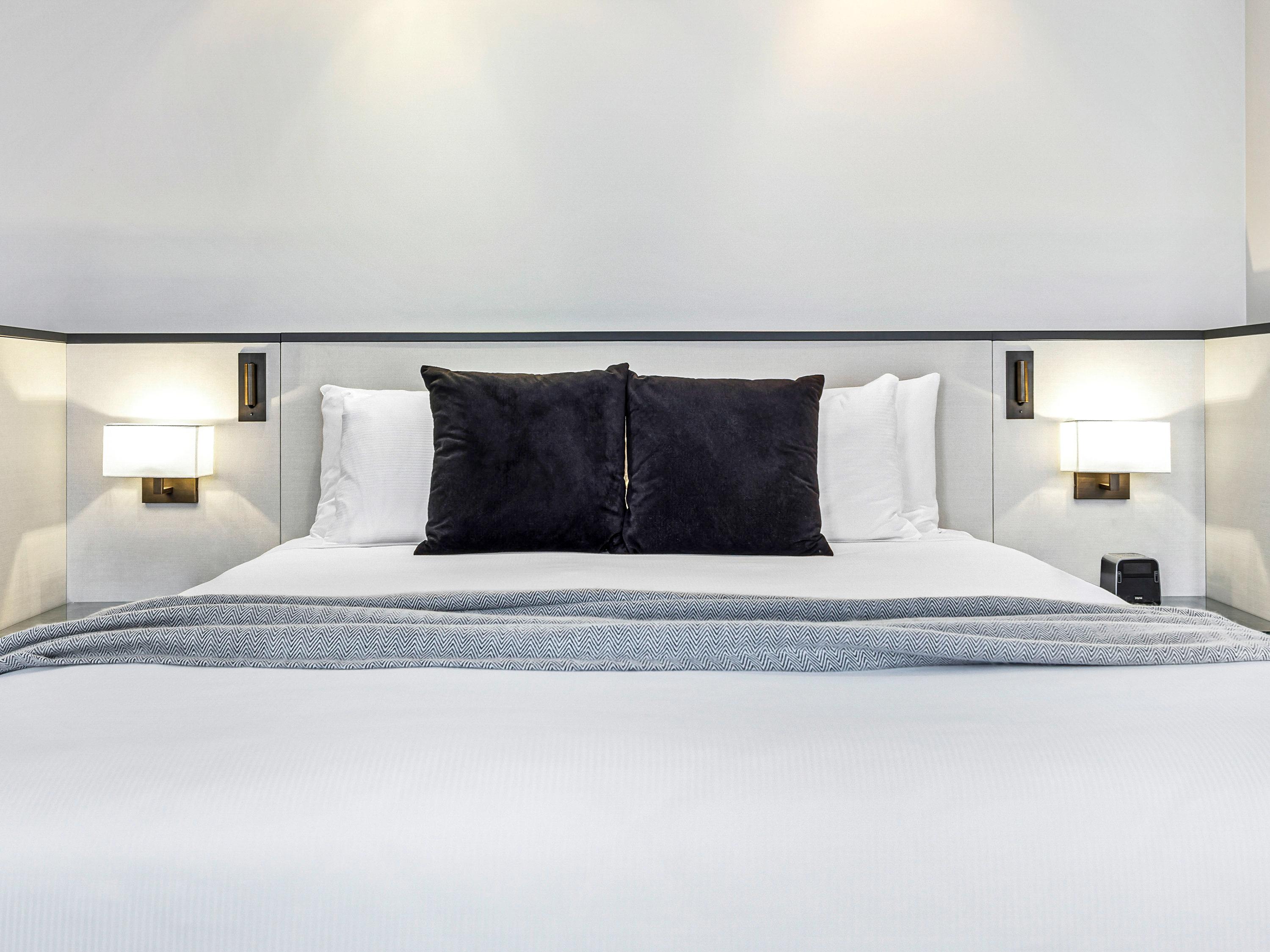 Double Deluxe King Bed