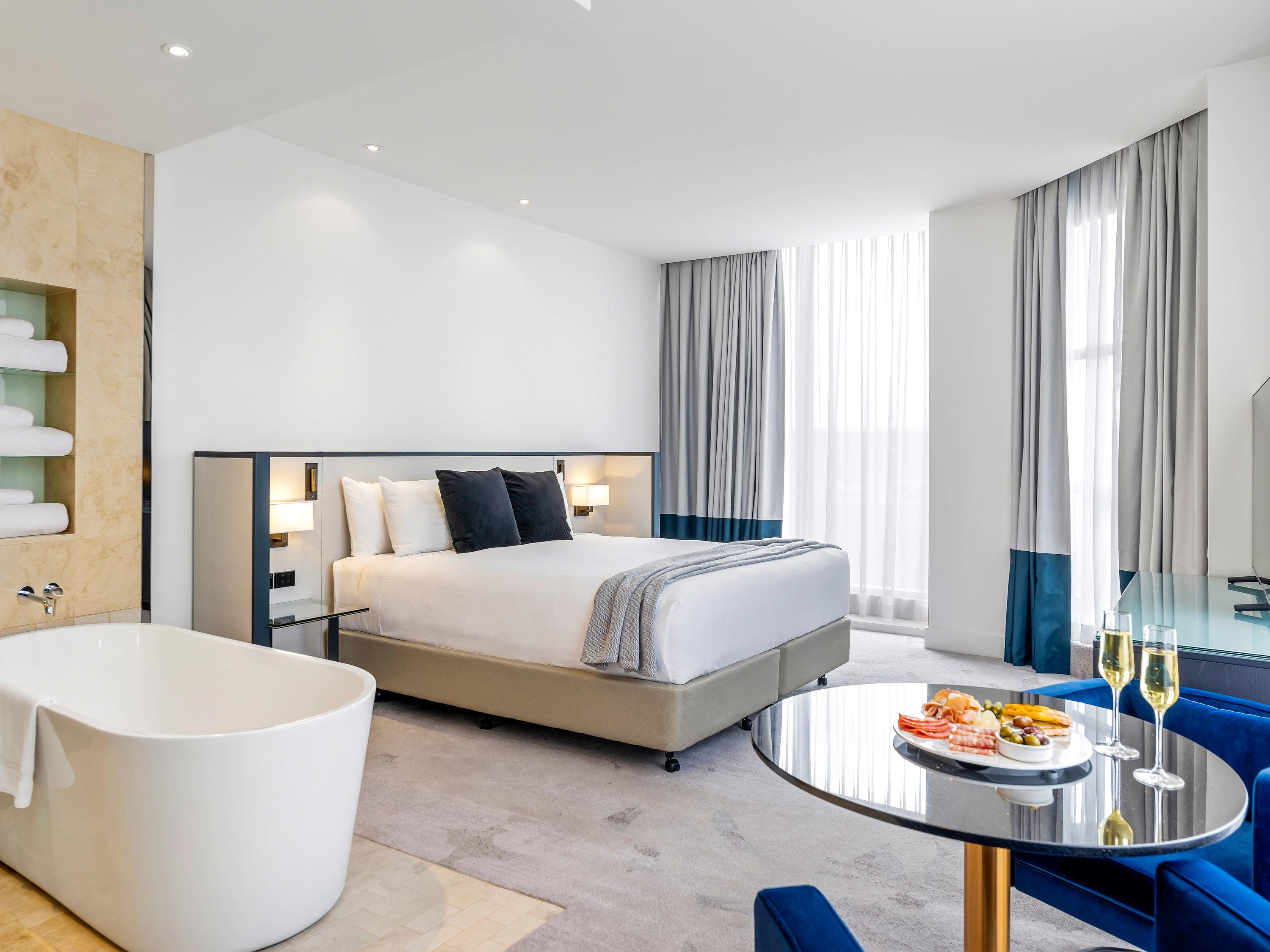 Double Deluxe King Bed