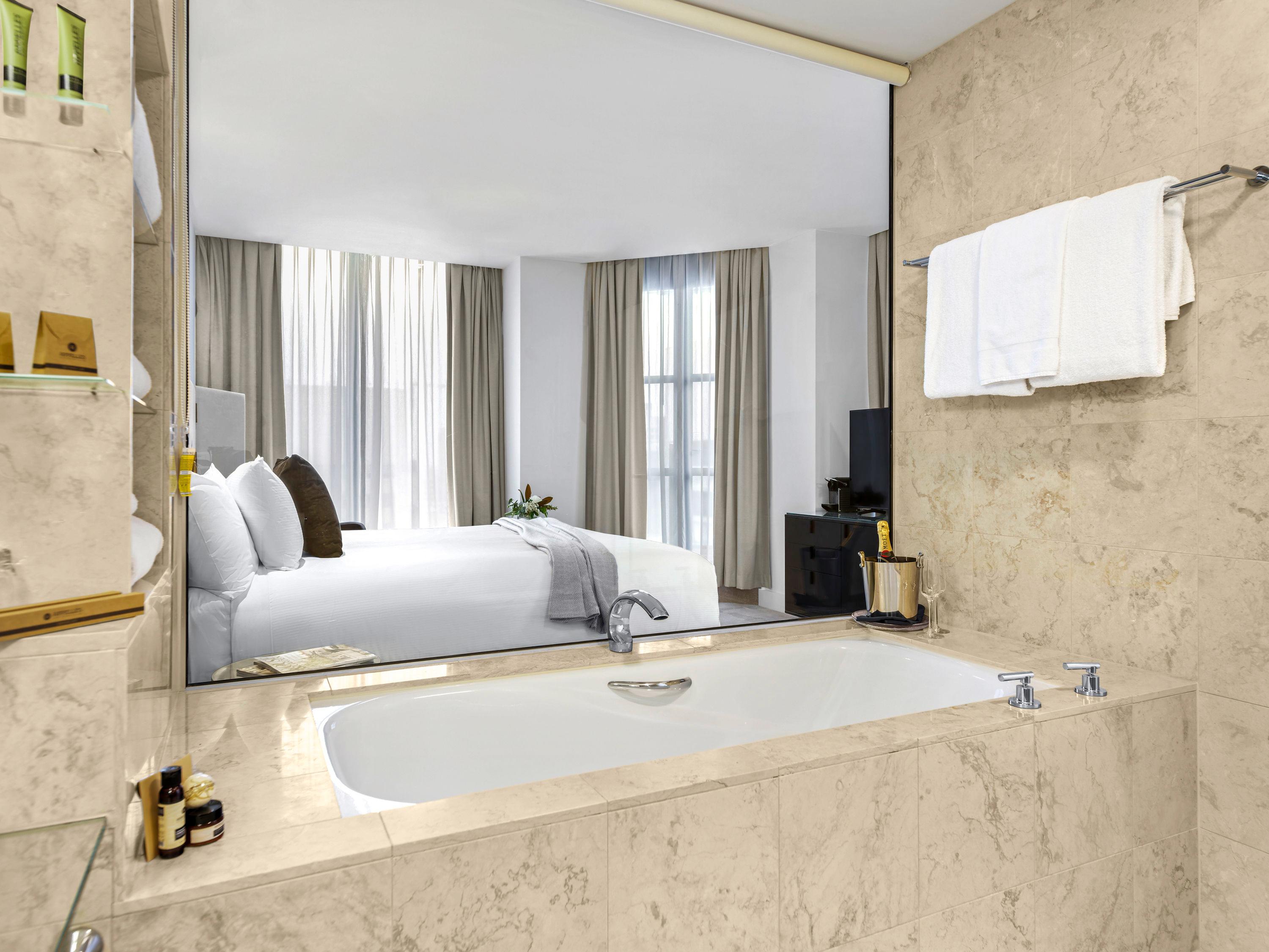 Double Deluxe King Bed