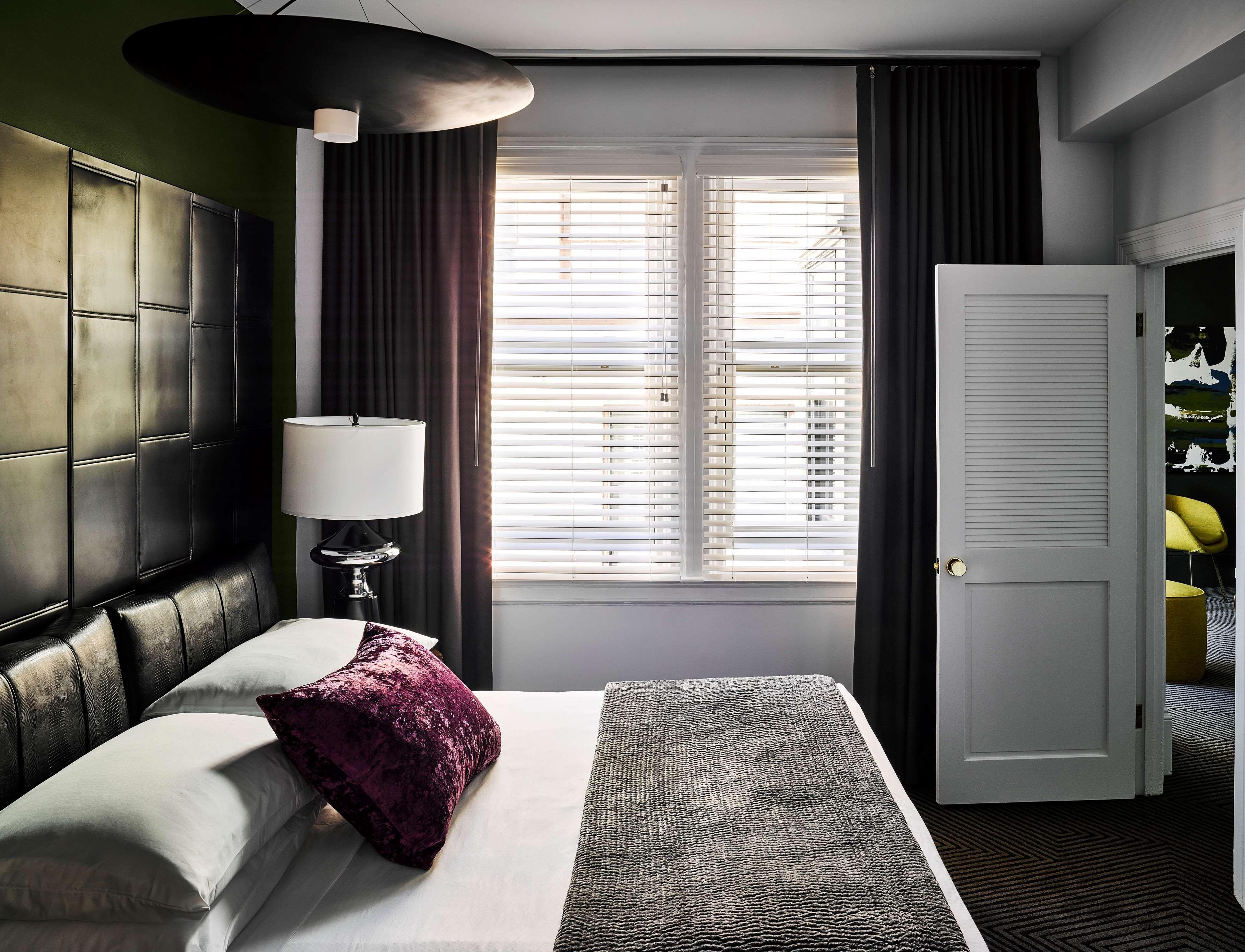 Suite King Bed One Bedroom 