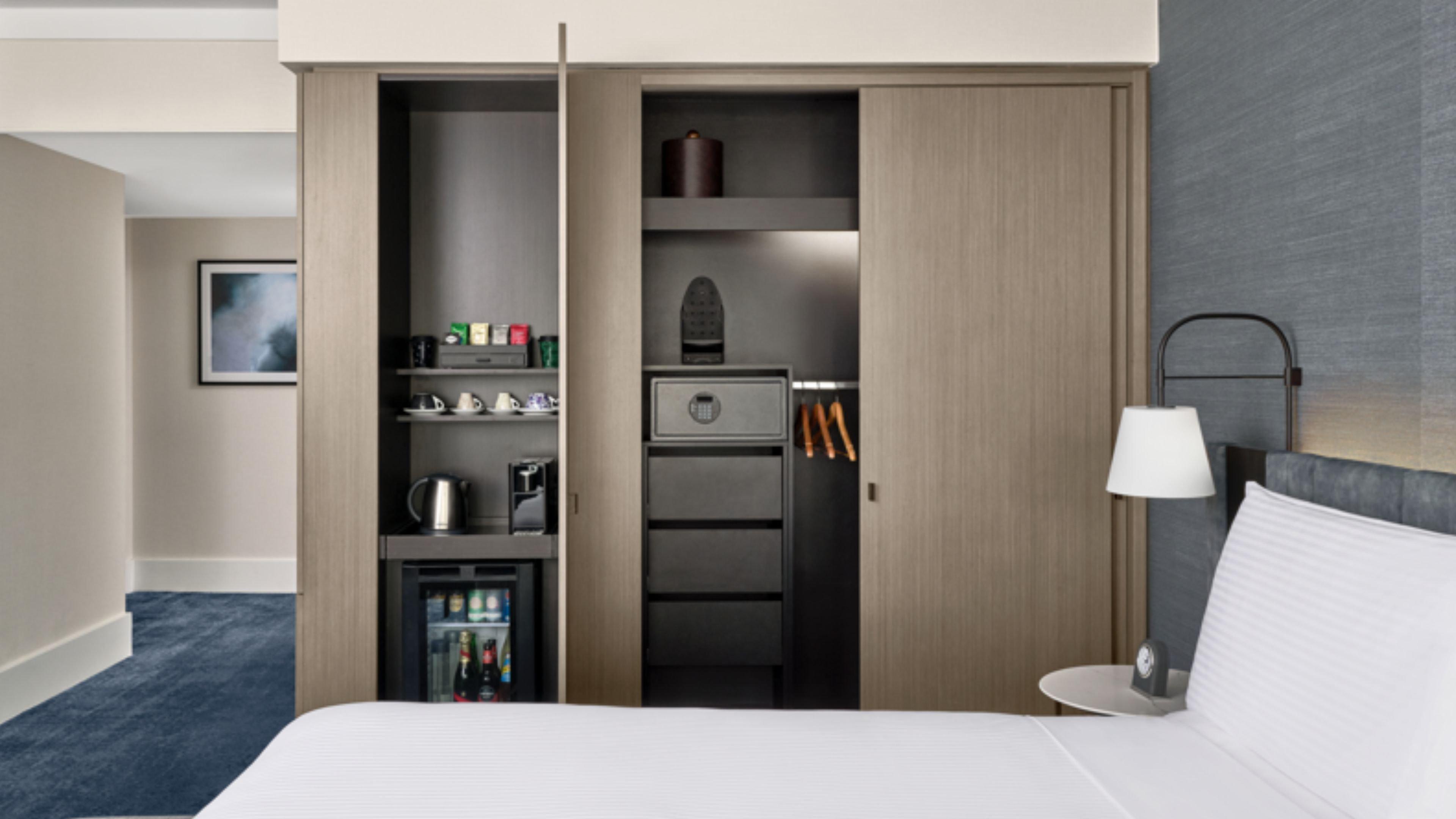 Double Accessible King Size Bed