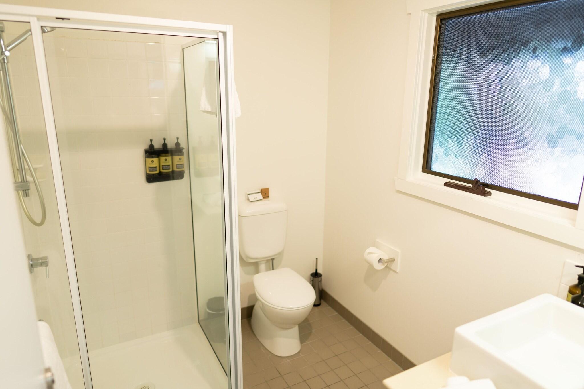 Cabin Queen Size Bed