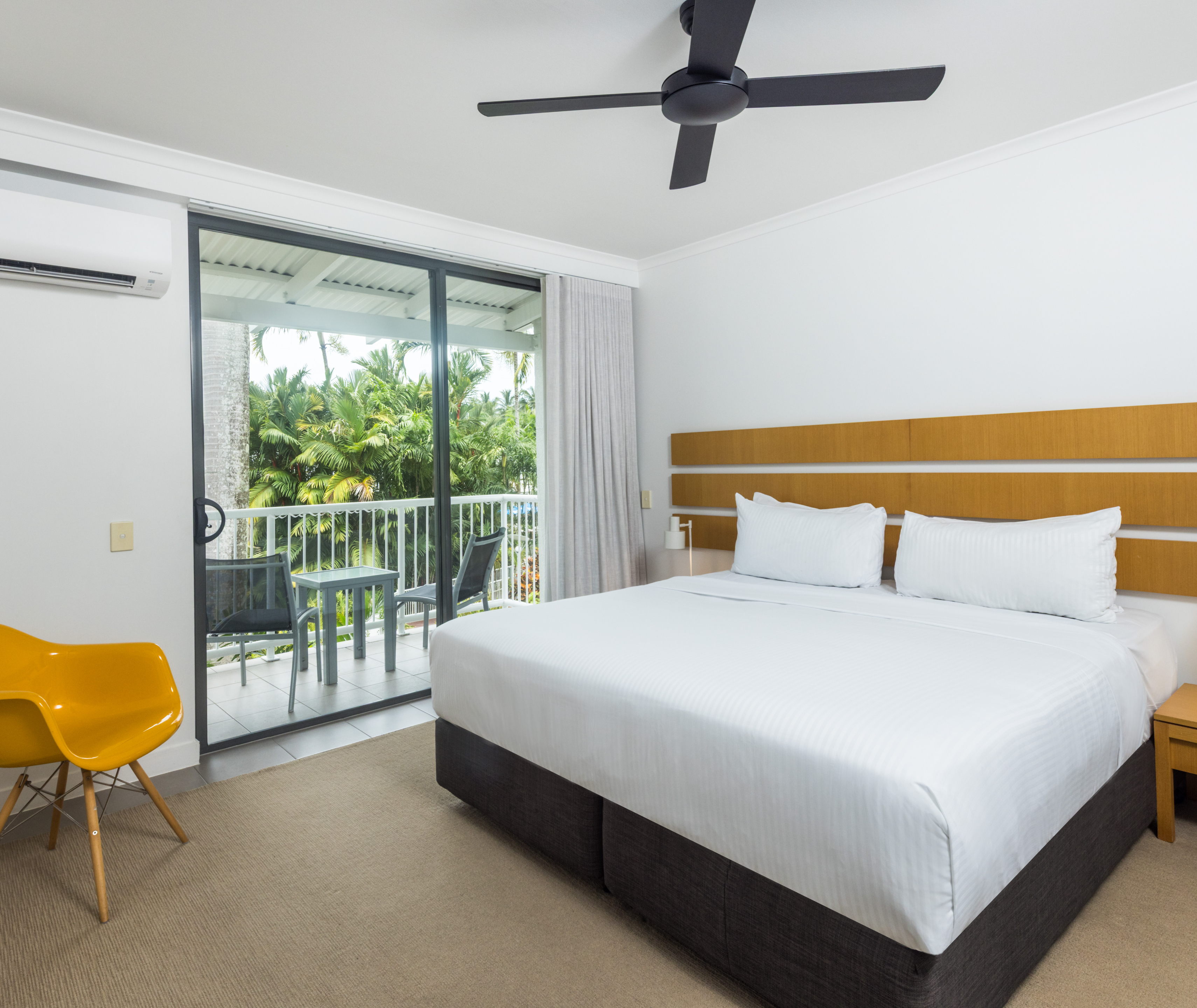 Apartment Pool View One Bedroom