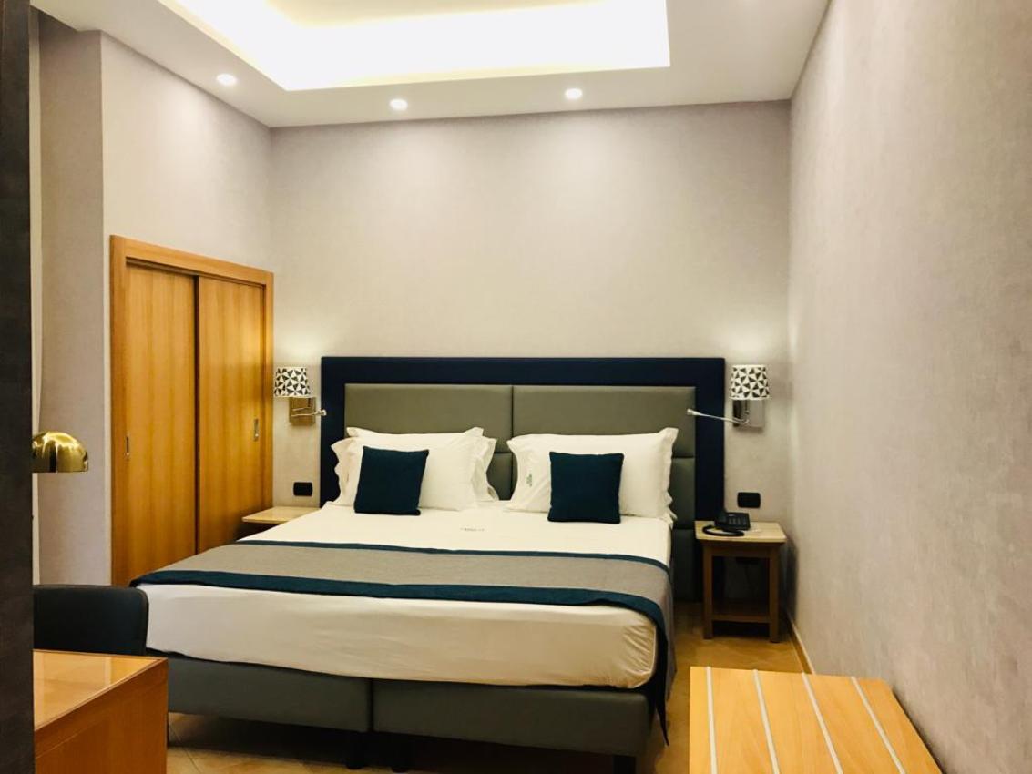 Double or Twin Standard