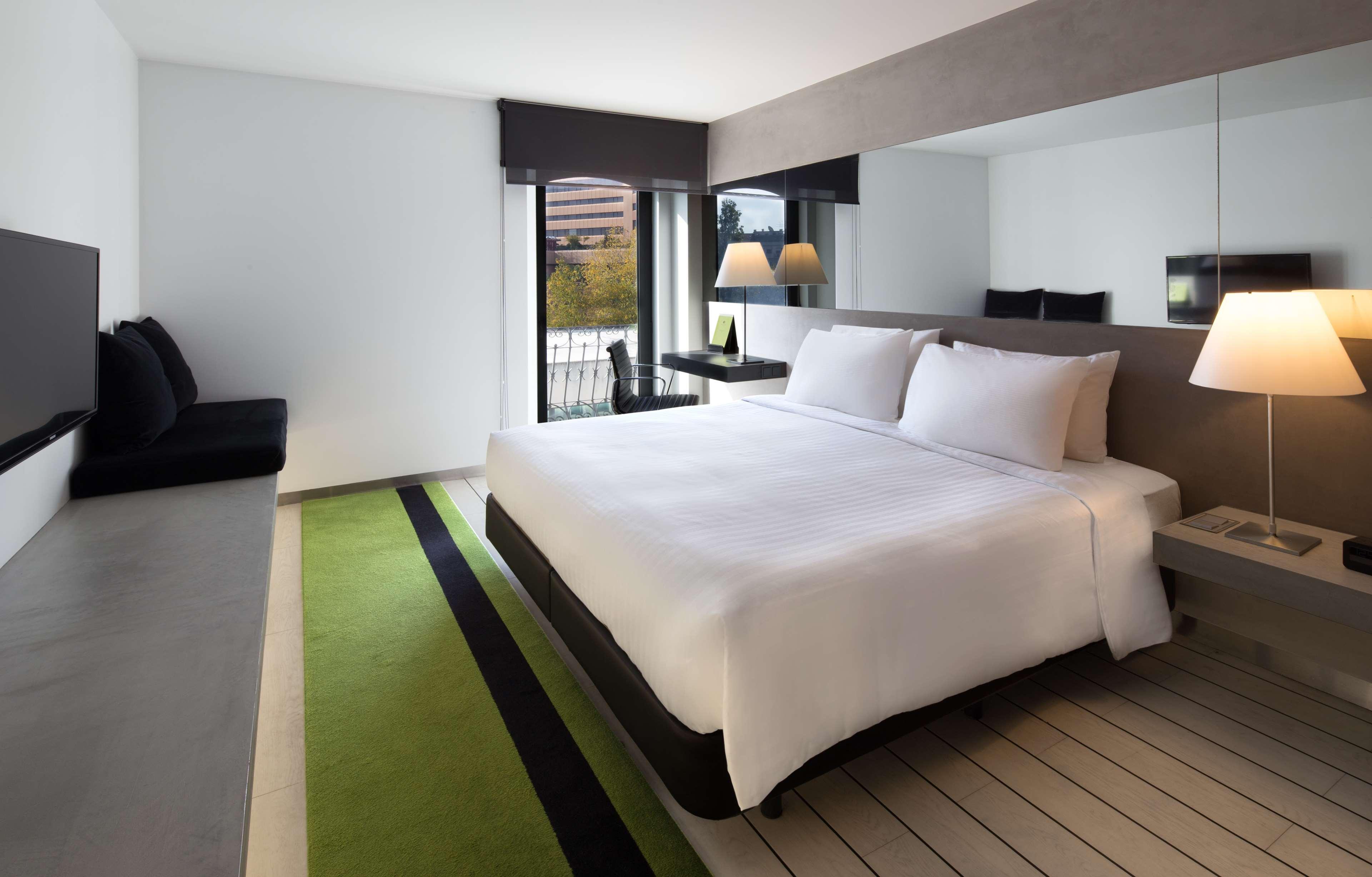 Double Guest Room King Bed