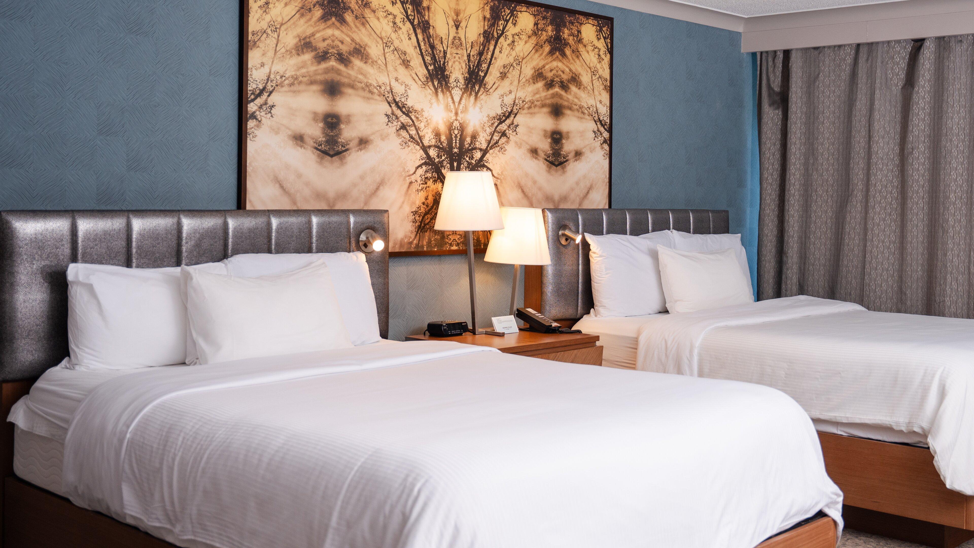 Quadruple Two Queen Beds Premium