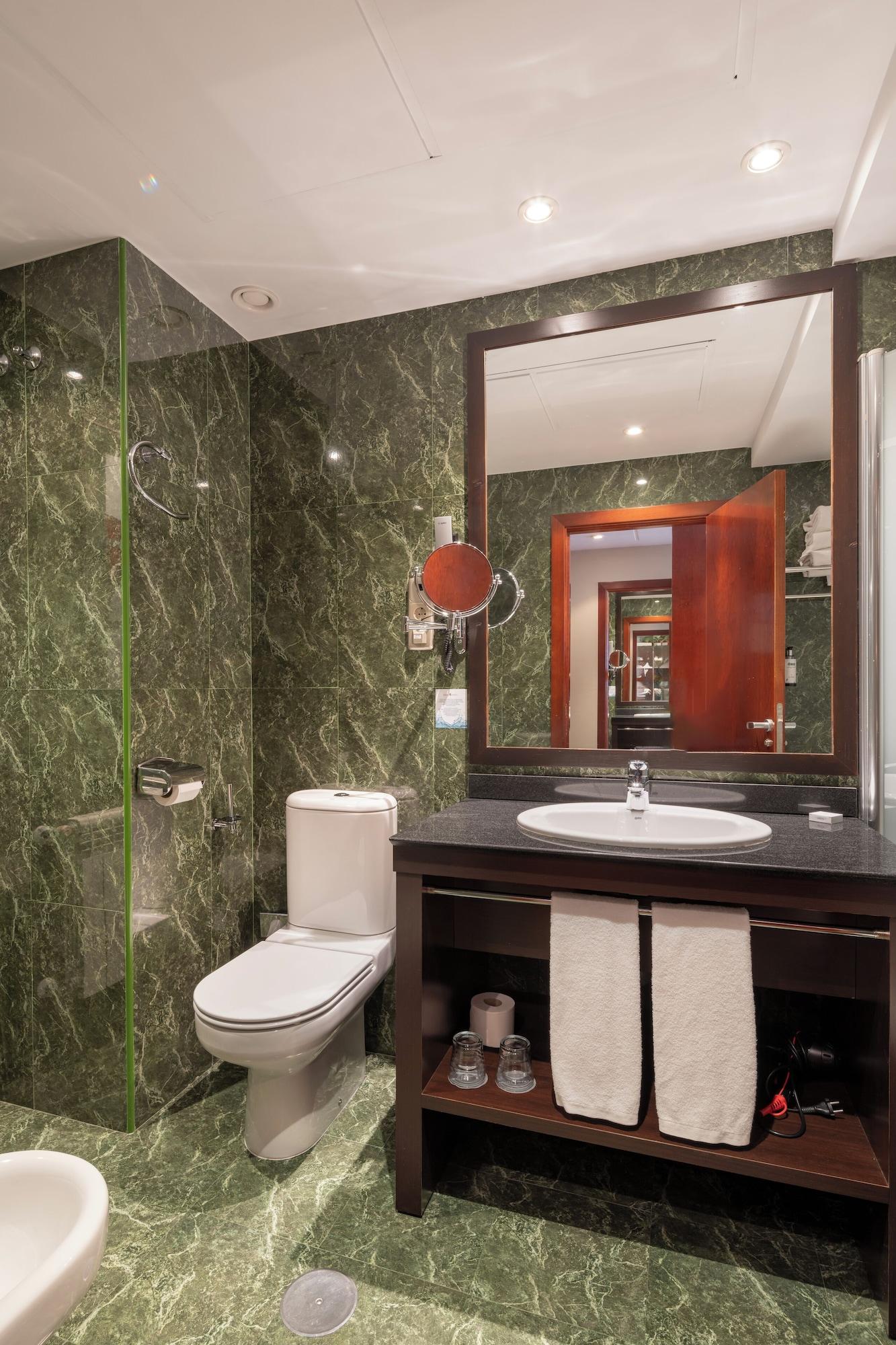 Double Superior King Bed