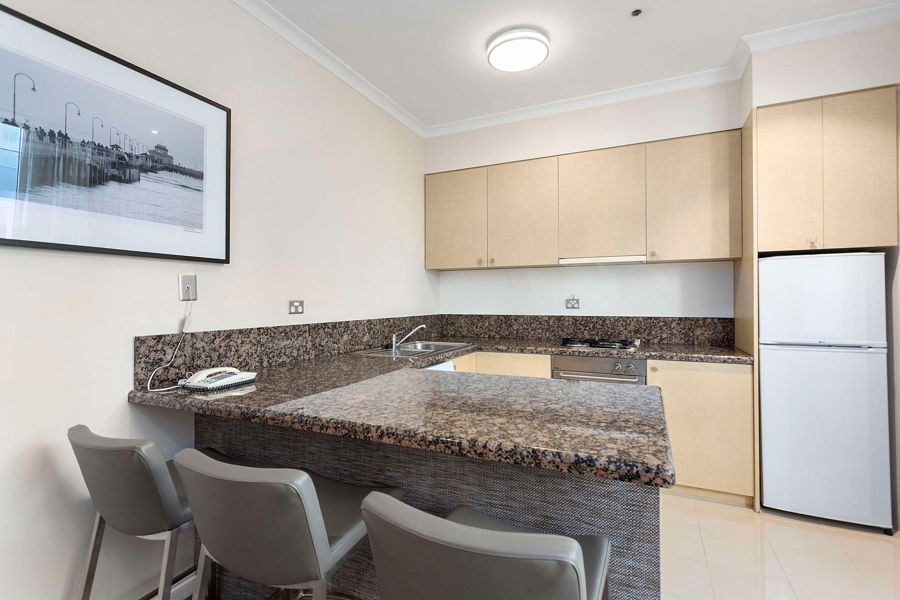 Suite Queen Bed Non Smoking