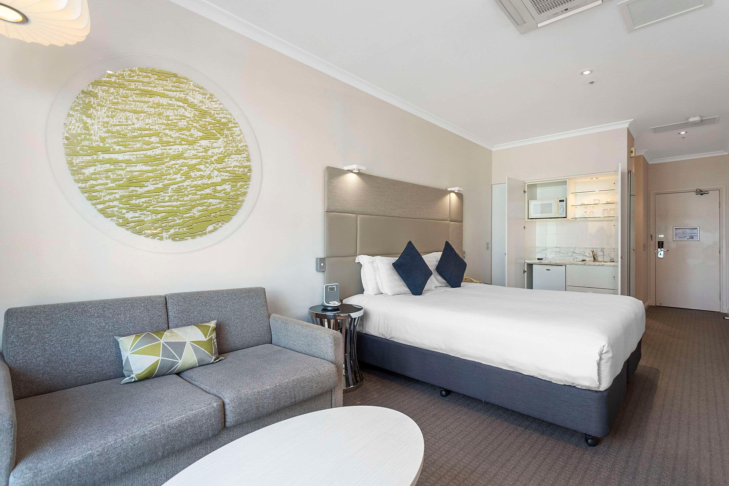 Double Queen Bed Non Smoking