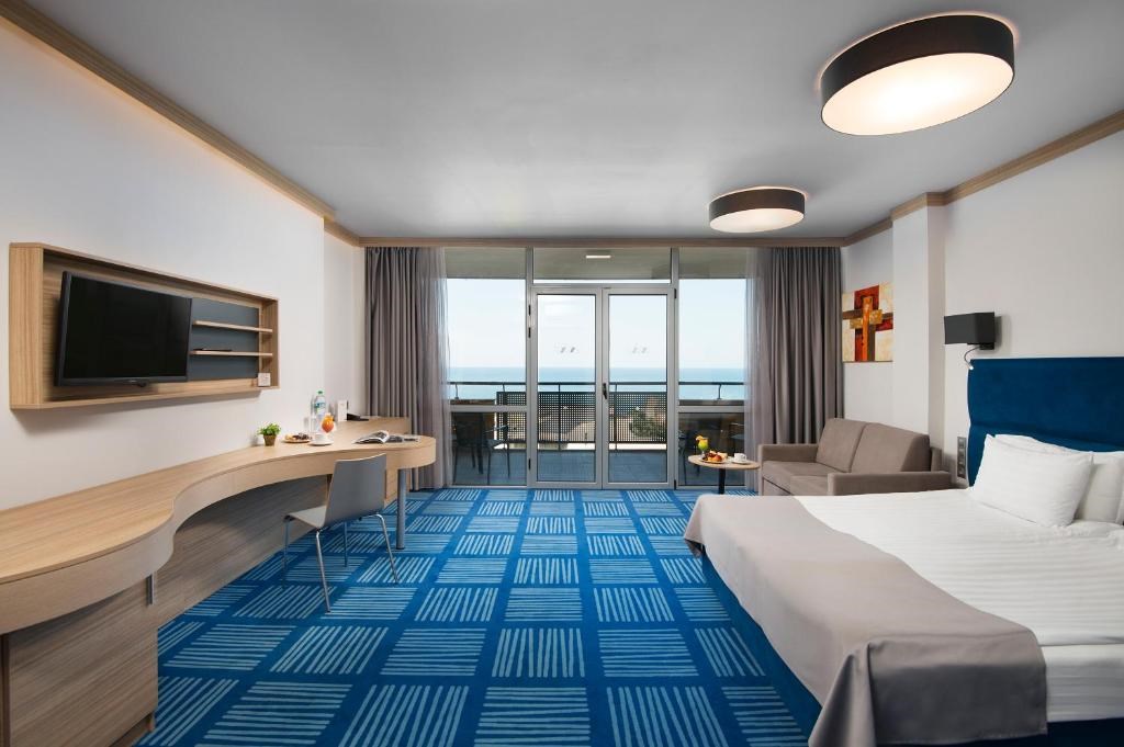 Family Room Standard