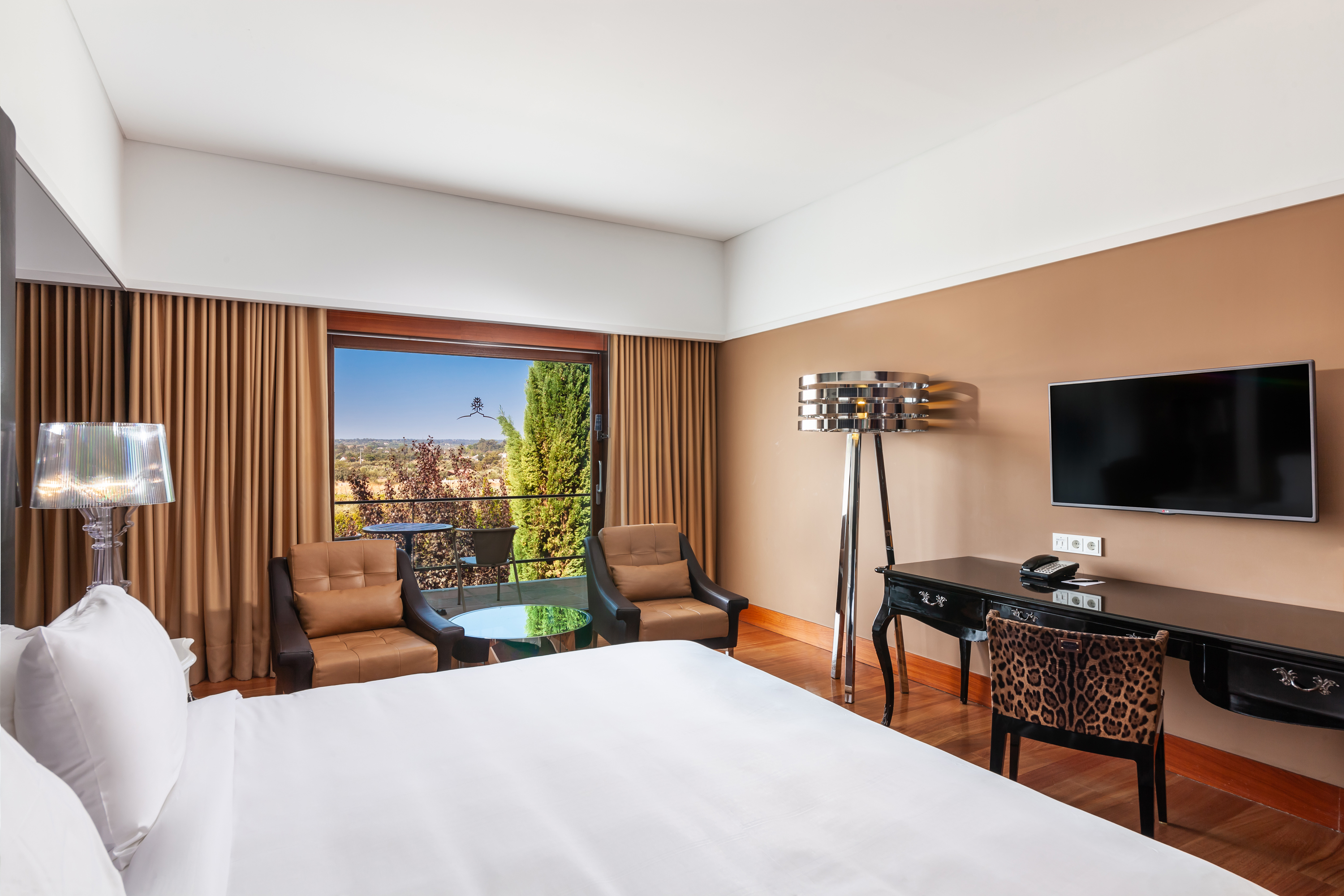 Double or Twin Deluxe