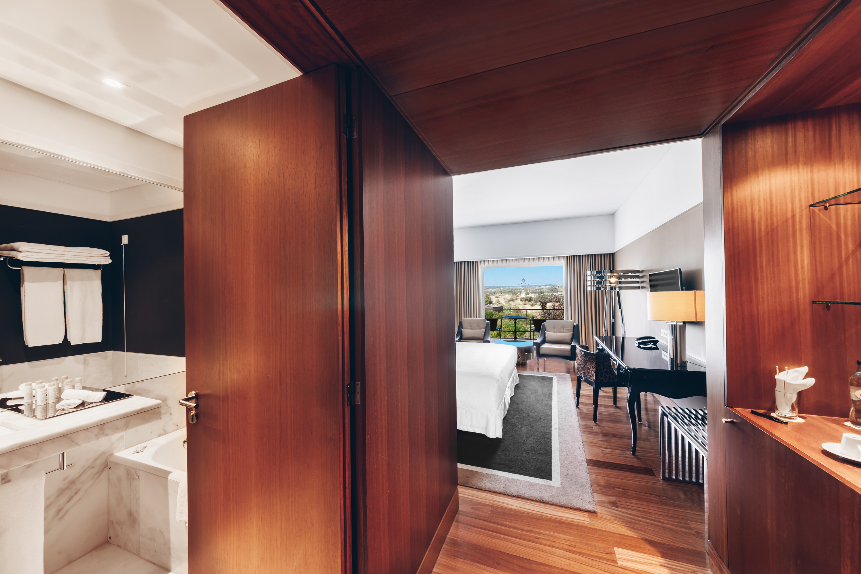 Double or Twin Deluxe