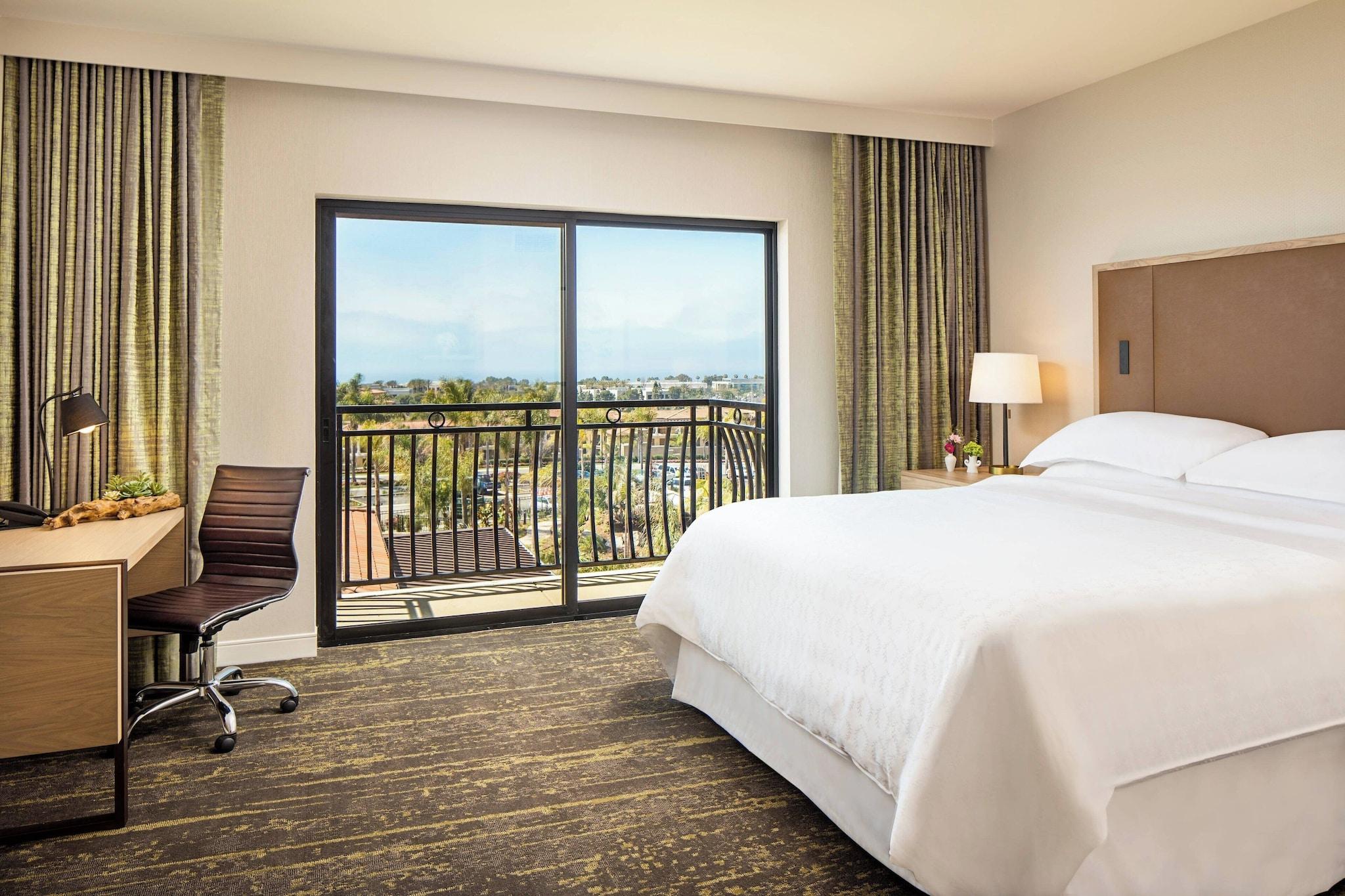 Studio King Size Bed