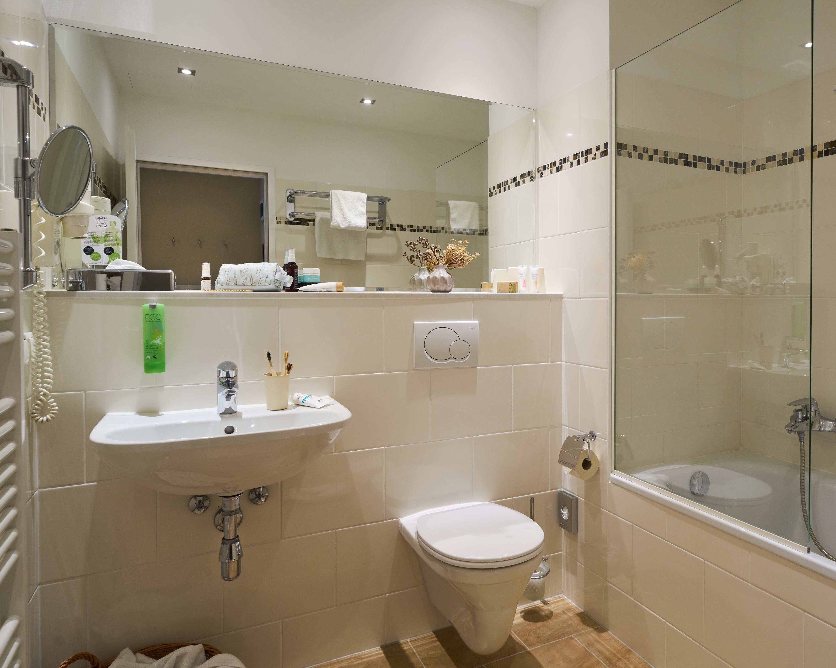 Double Capacity 4 One Bedroom