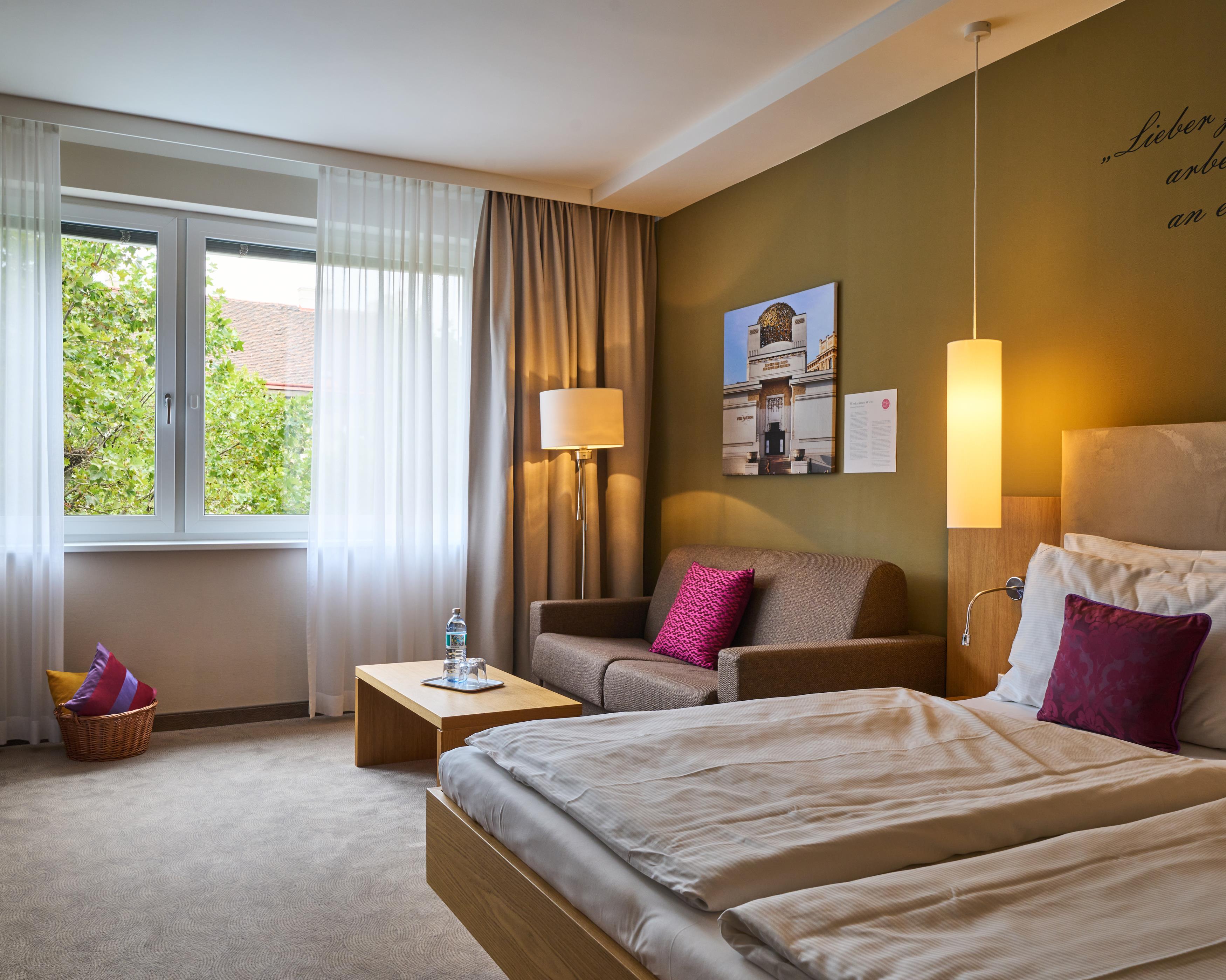 Double Capacity 4 One Bedroom