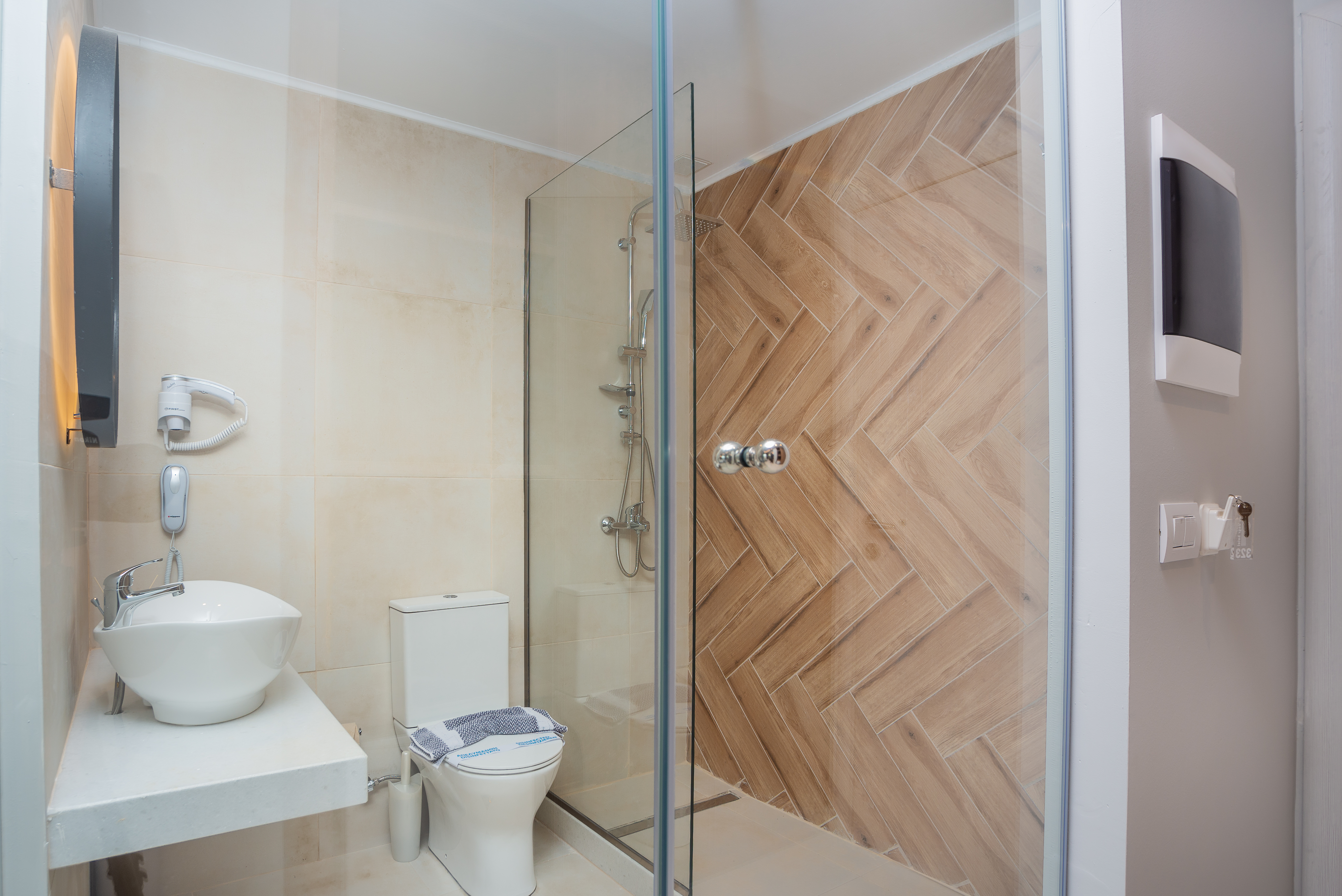 Double or Twin Superior