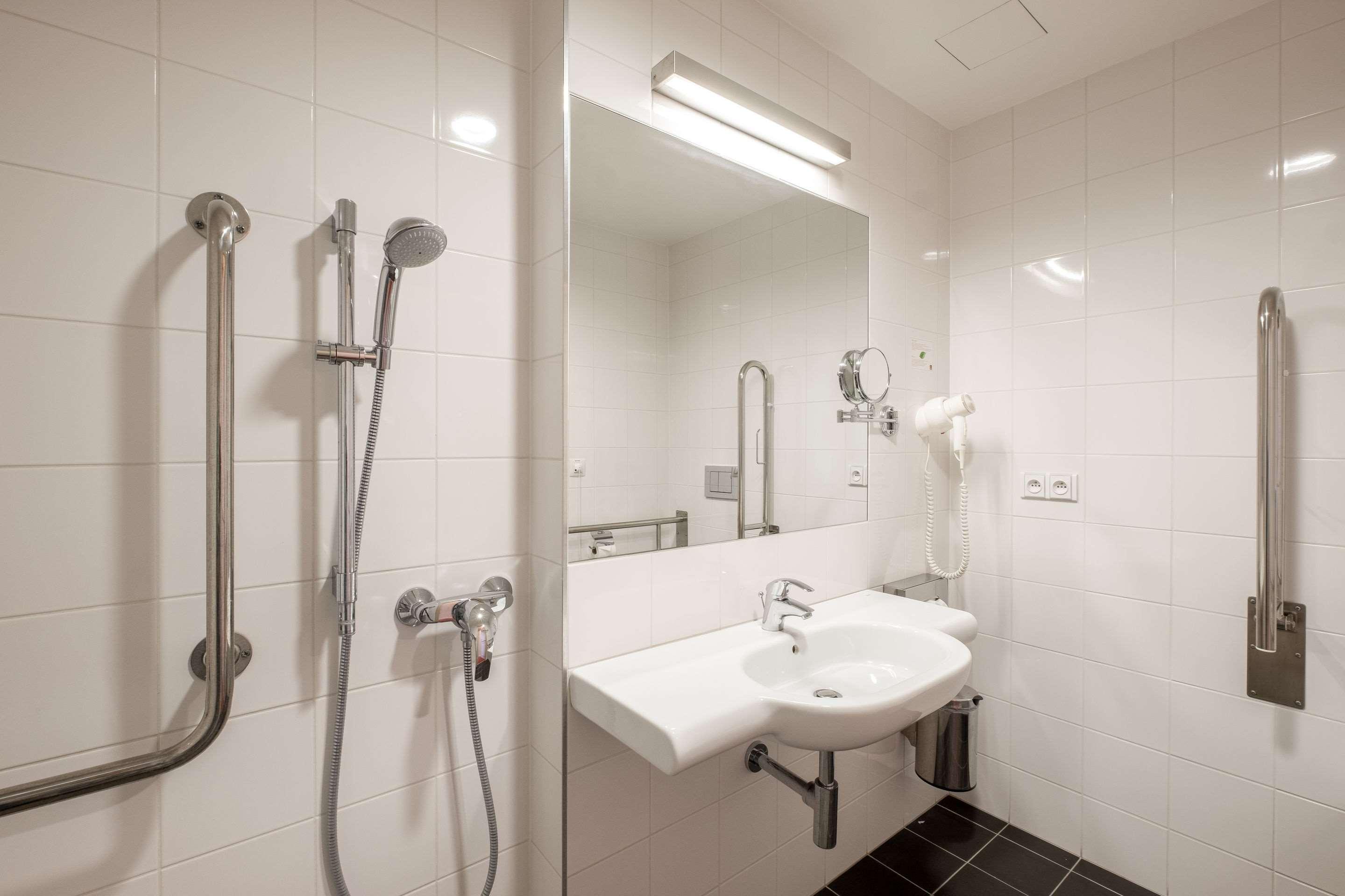 Twin Accessible Business