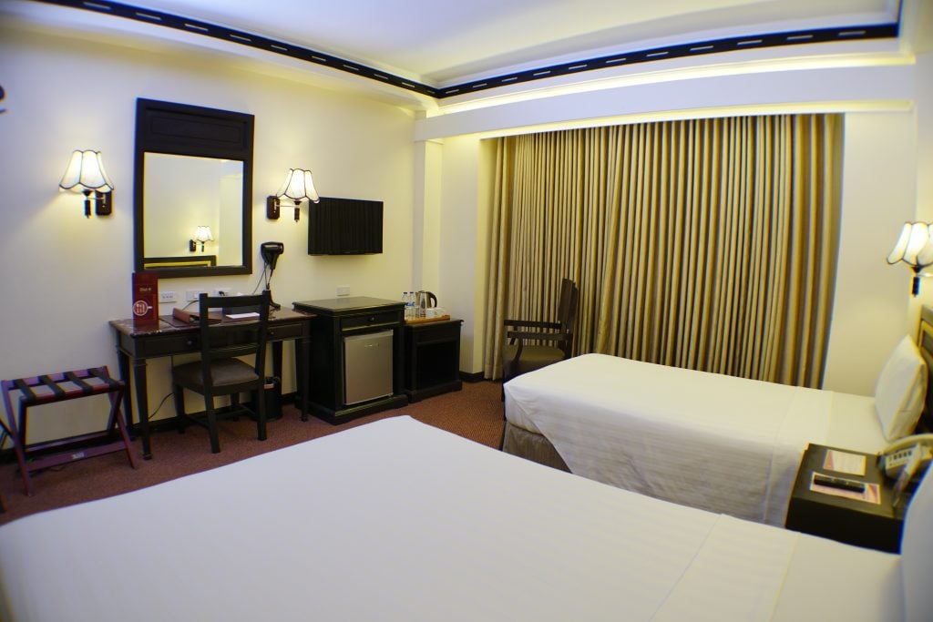 Double or Twin Standard