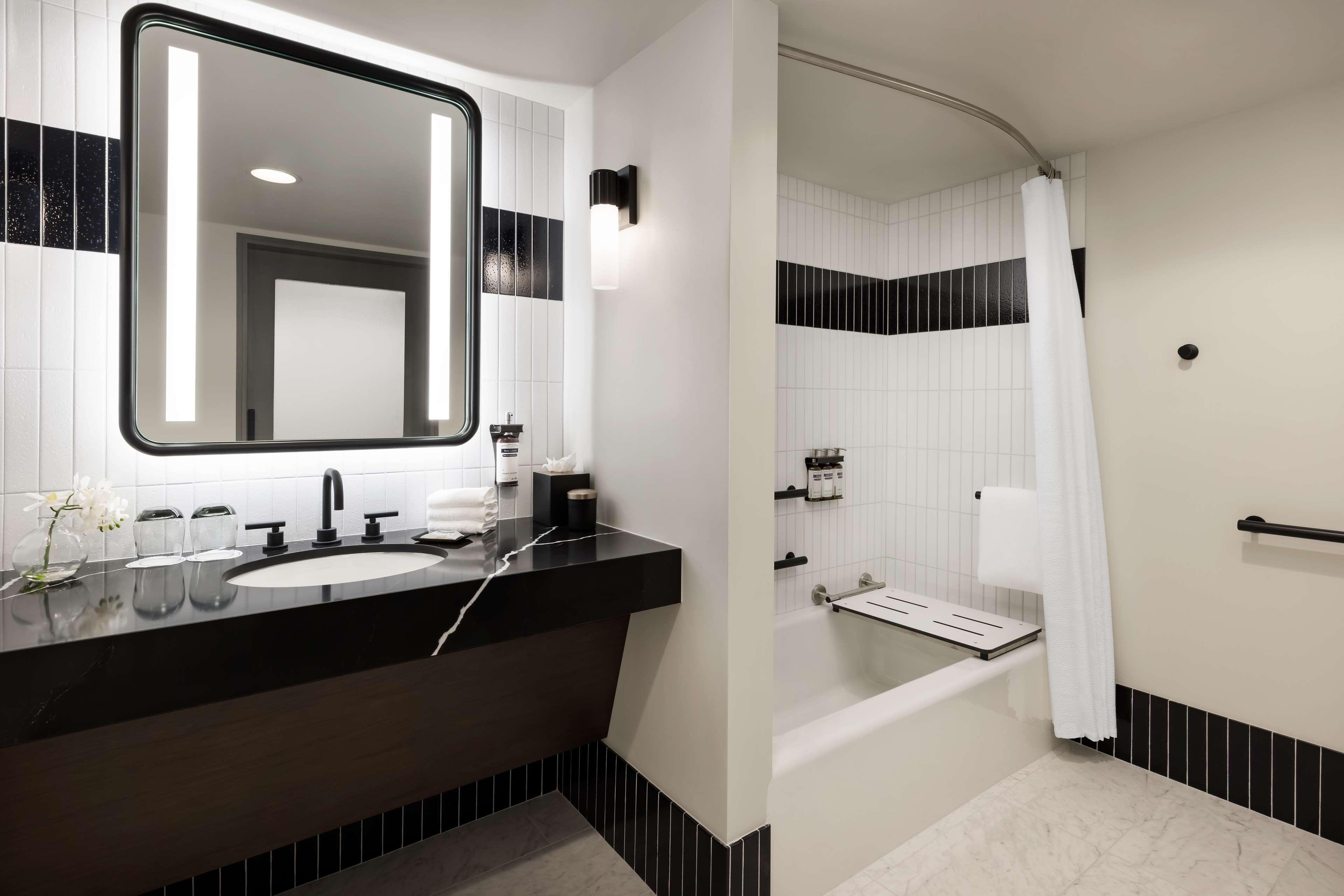 Room Accessible-two Queen Beds