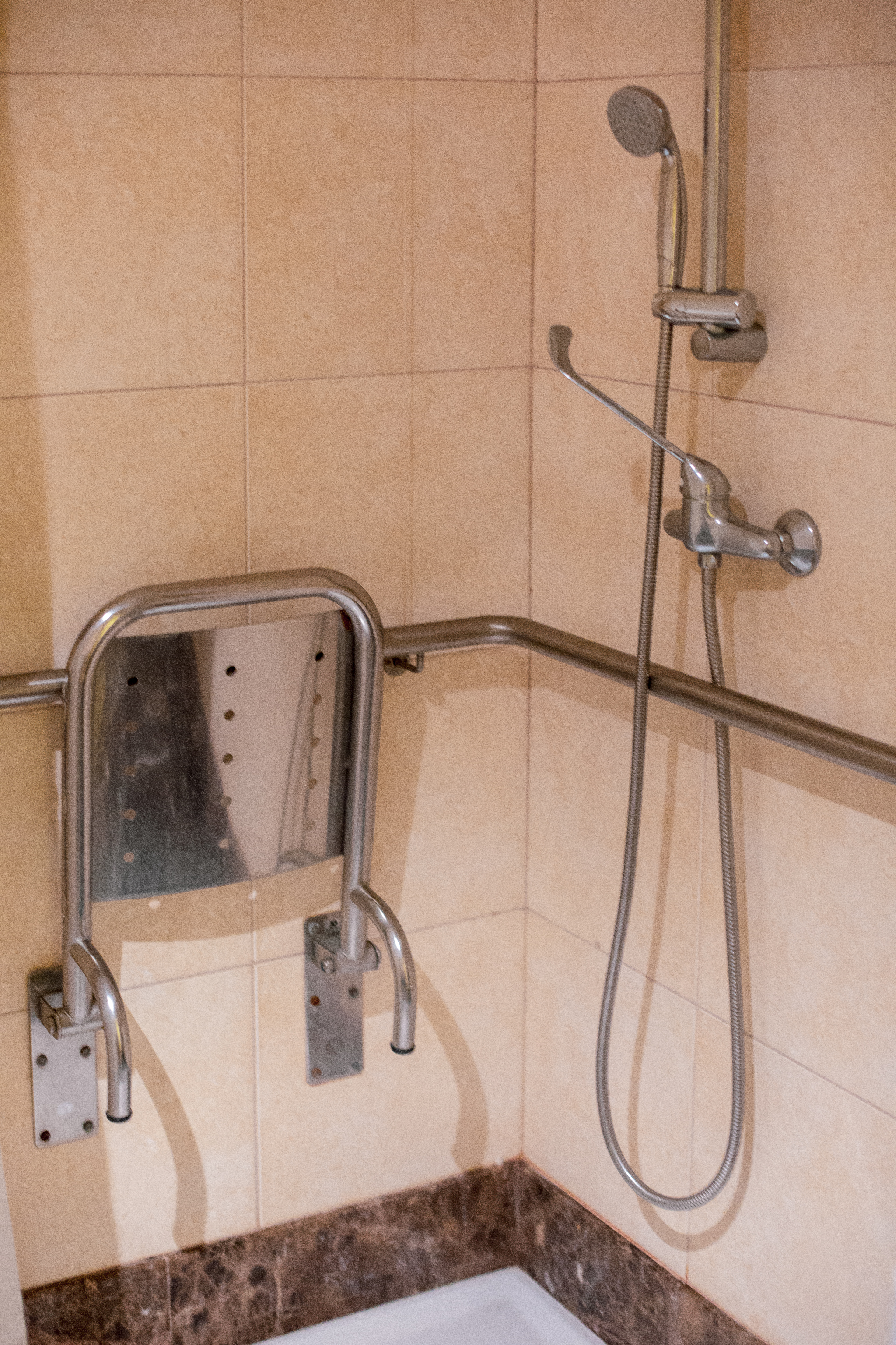 Studio Superior Capacity 4