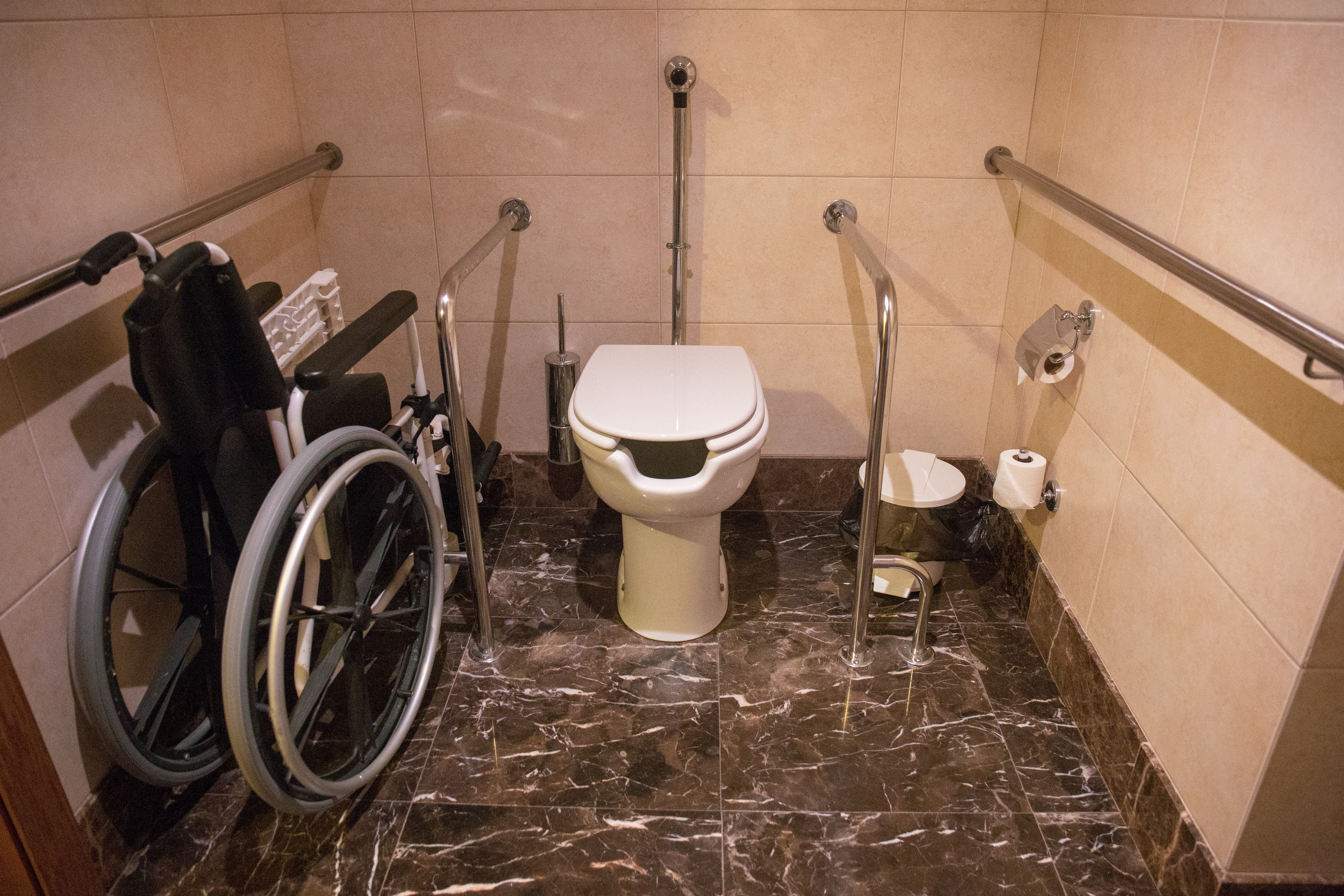 Studio Superior Capacity 4