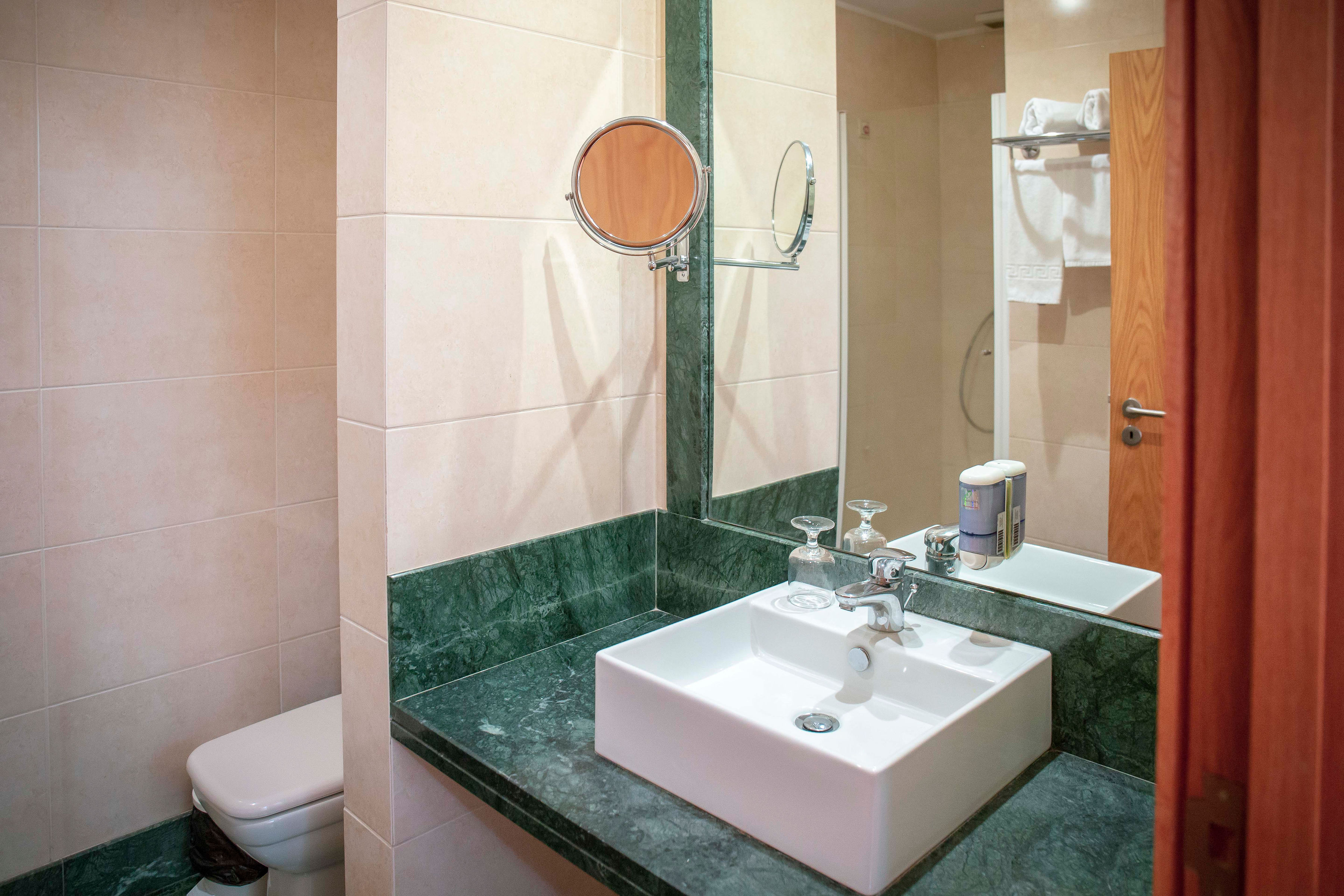 Studio Superior Capacity 4