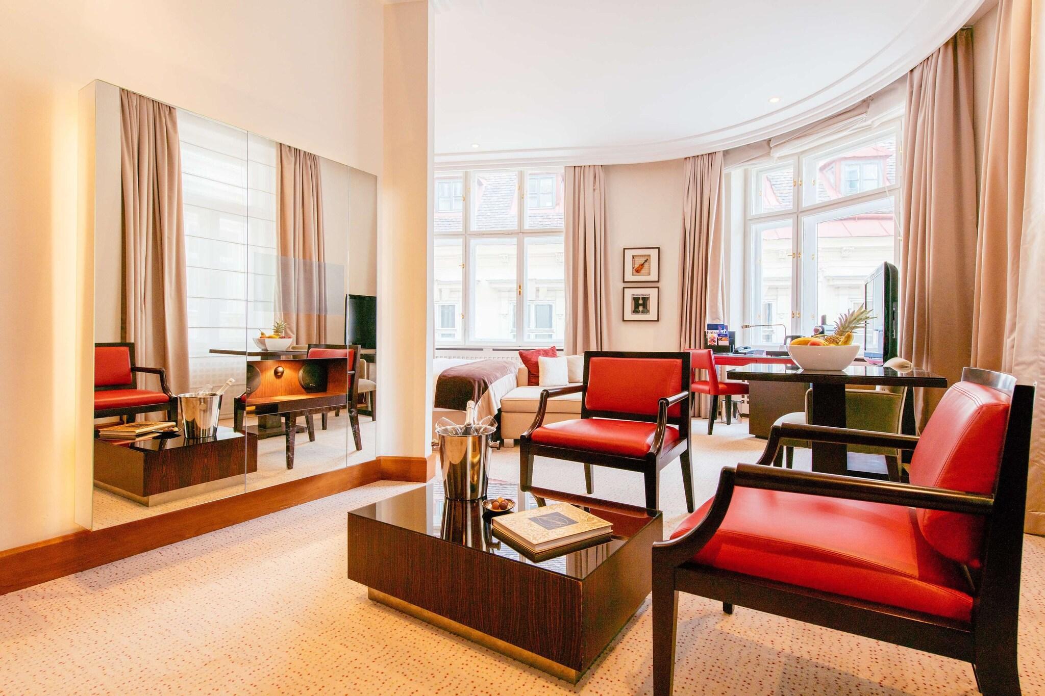 Junior Suite King Size Bed