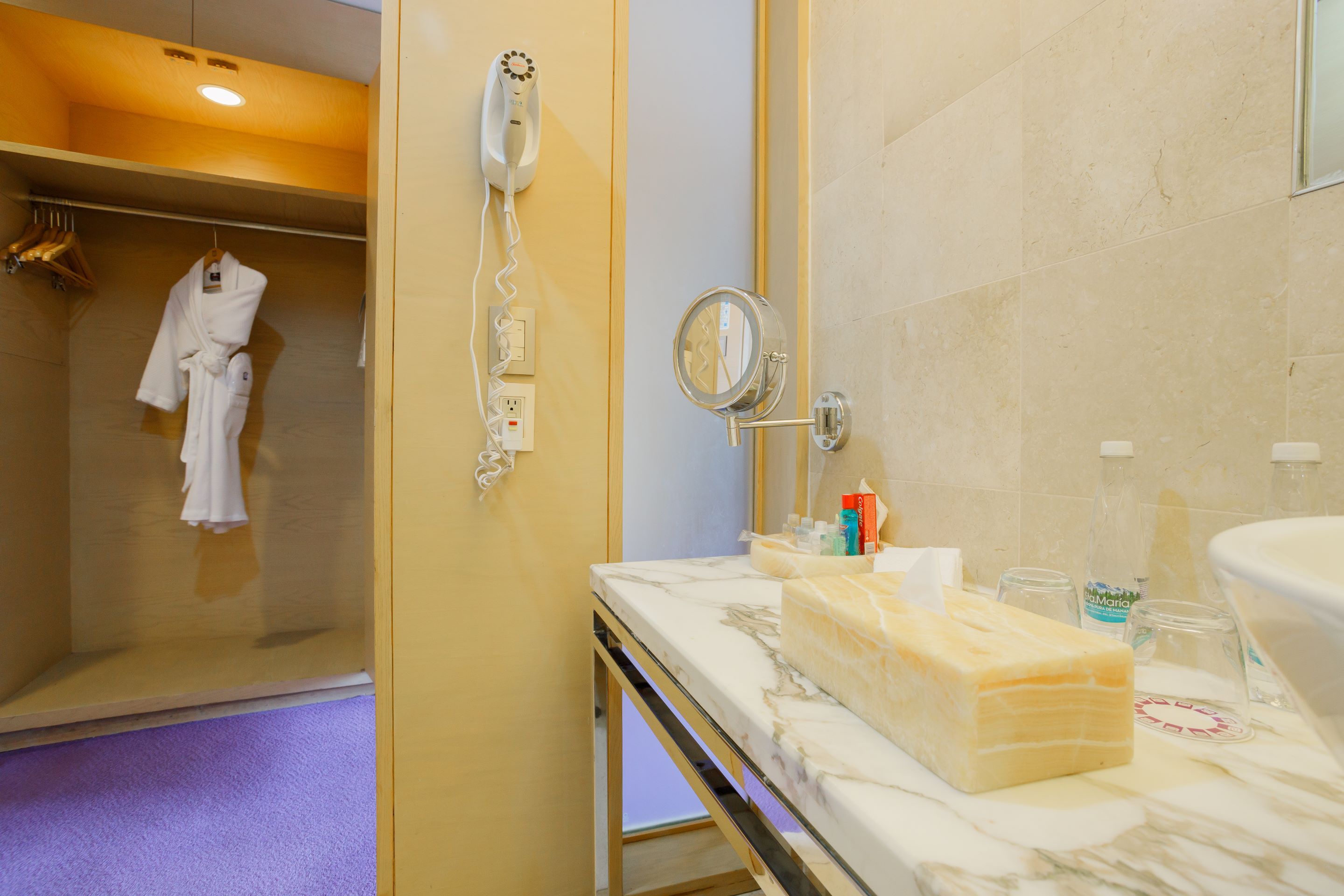 Junior Suite King Size Bed