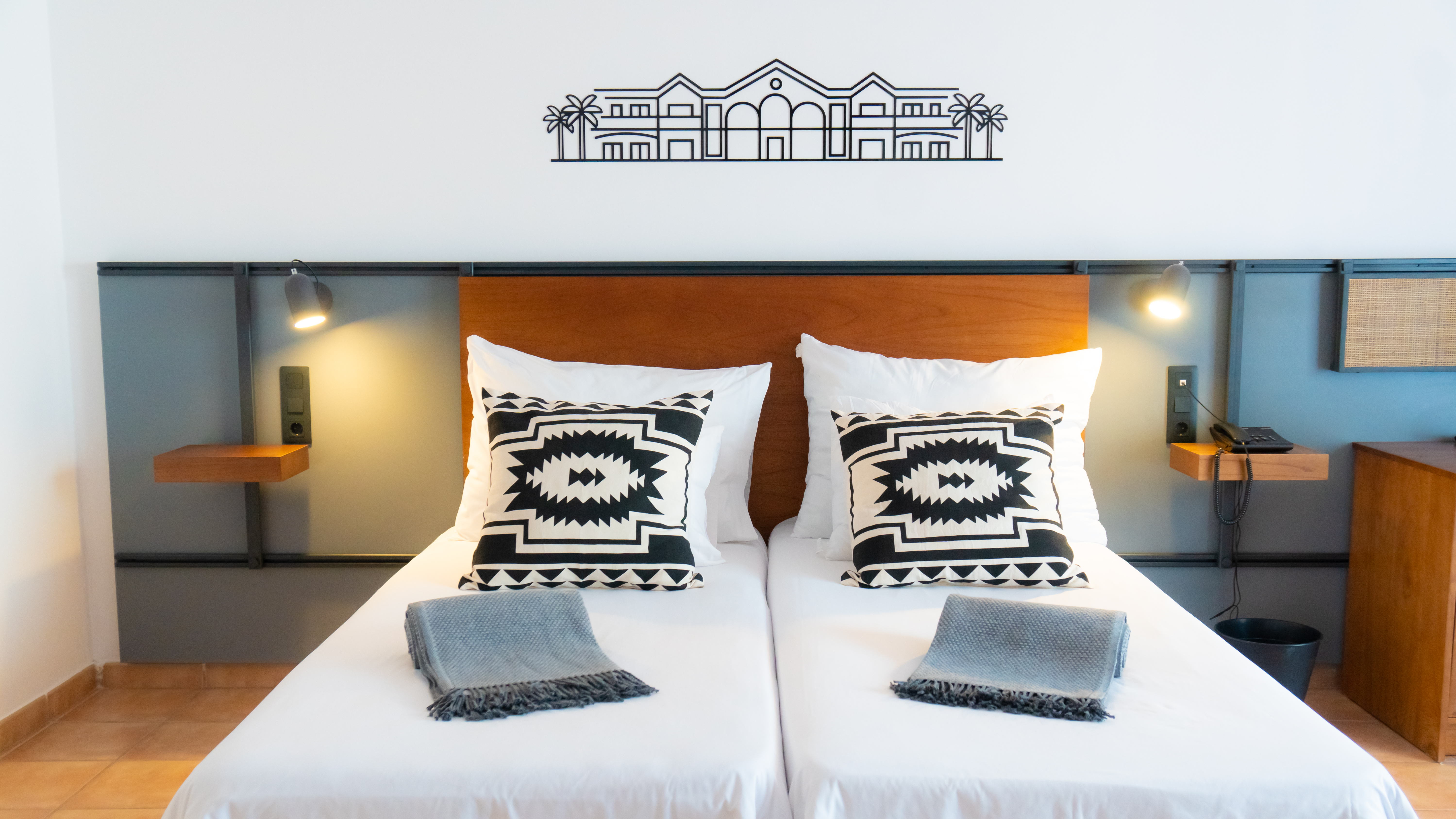 Double or Twin Standard