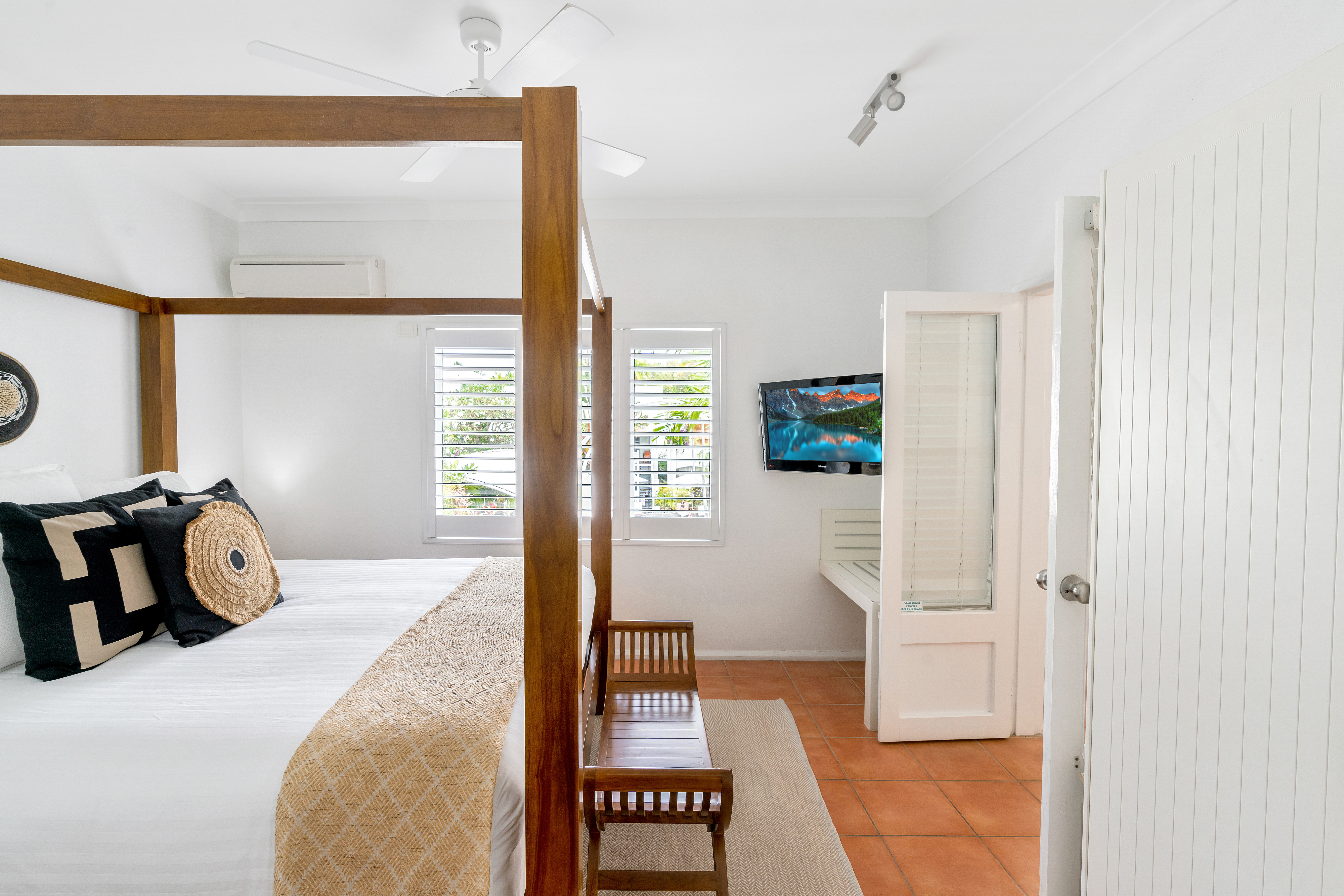 Villa Four Bedrooms with Private Pool