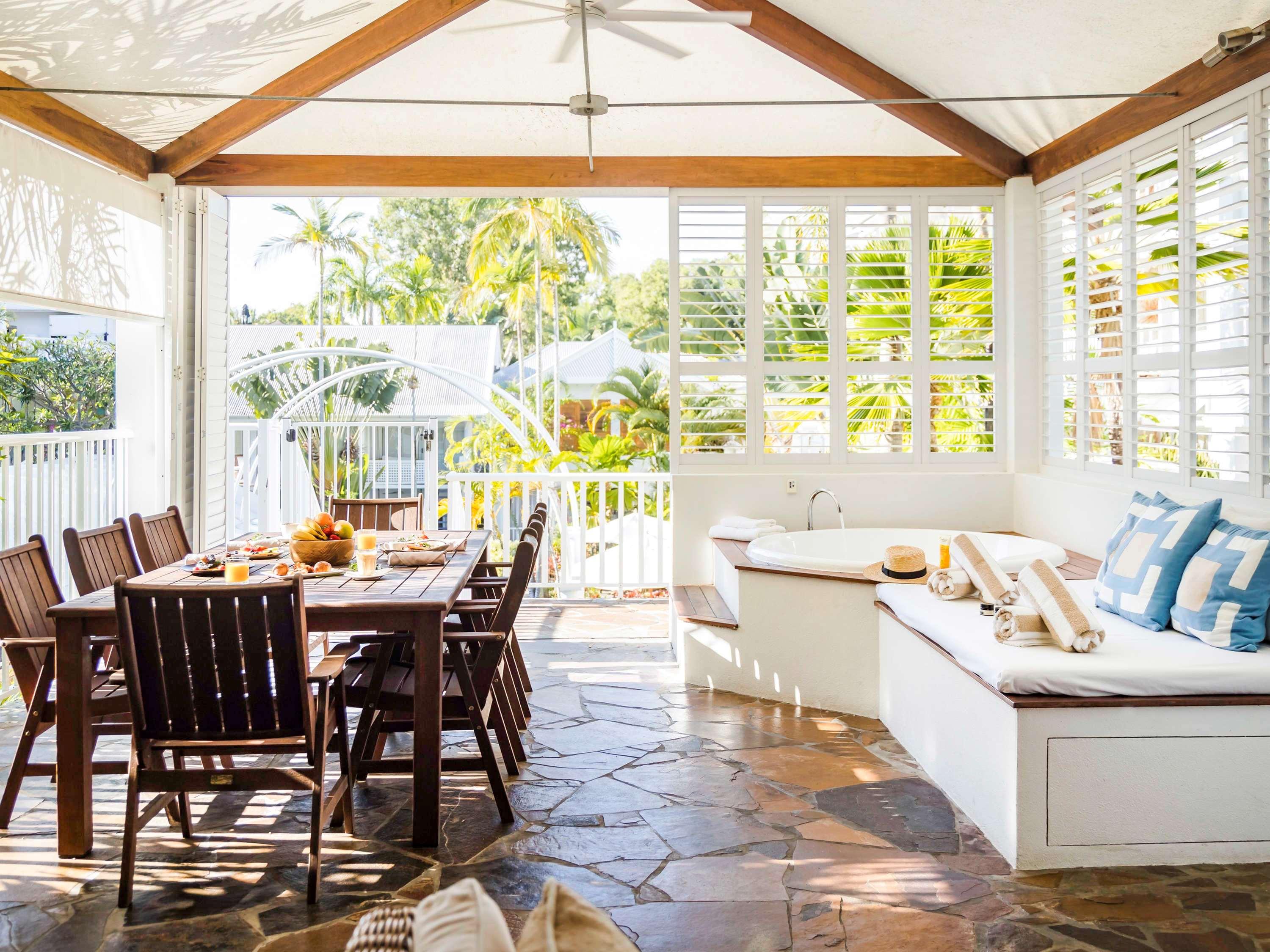 Villa Four Bedrooms with Private Pool