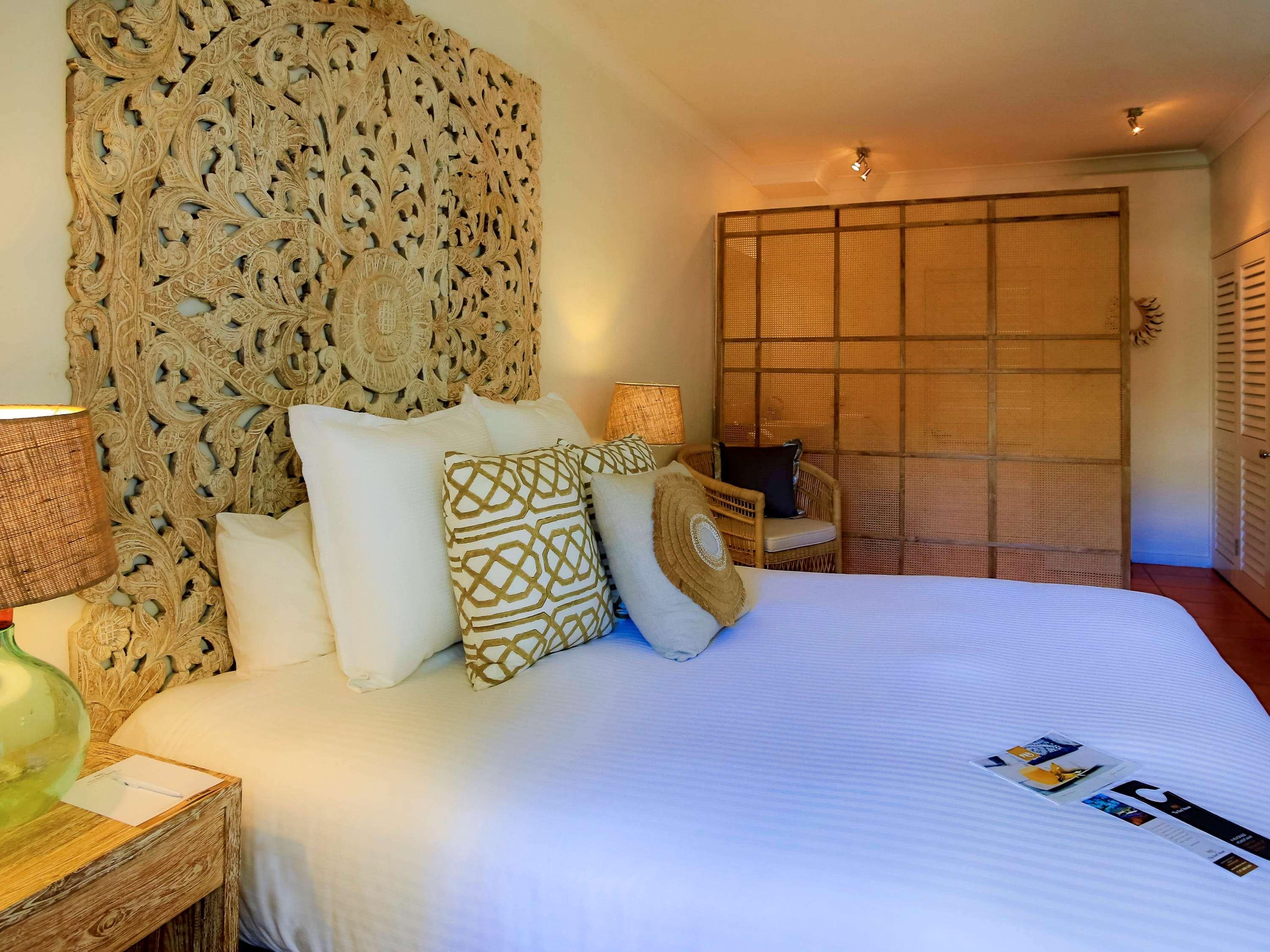 Studio King Size Bed