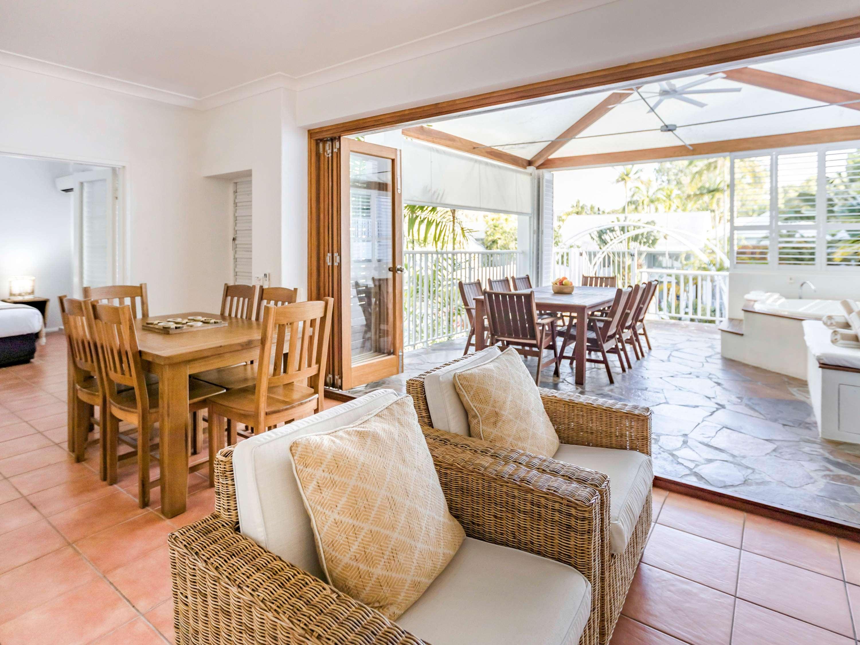 Villa Four Bedrooms with Private Pool