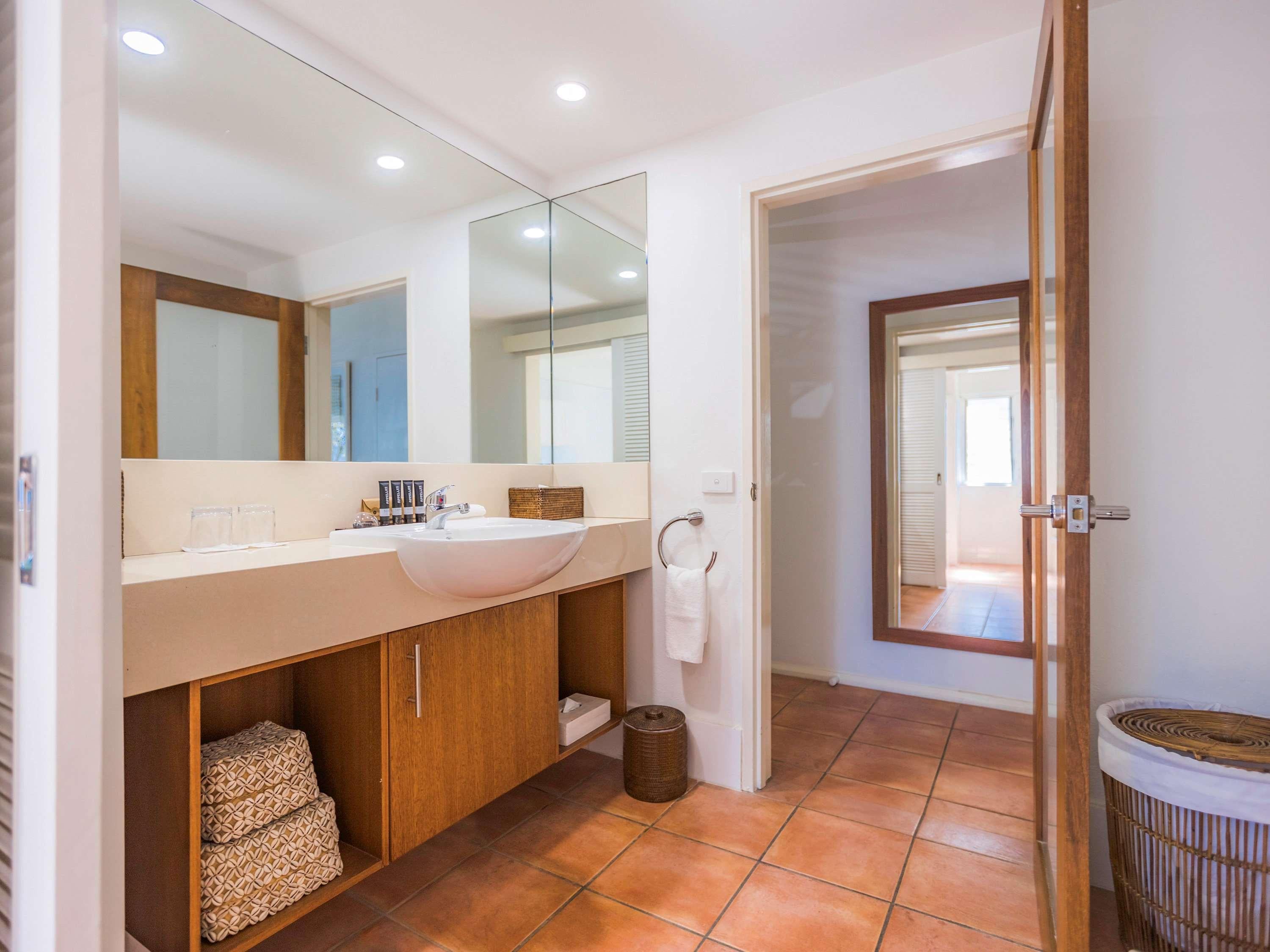 Double Ocean View King Bed